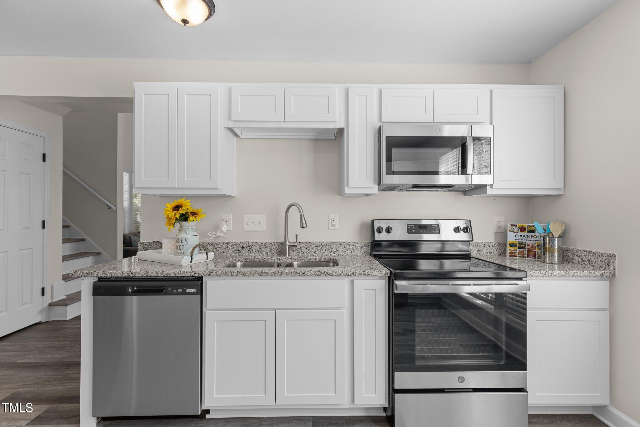 1229 Bacardi Court Property Photo 28