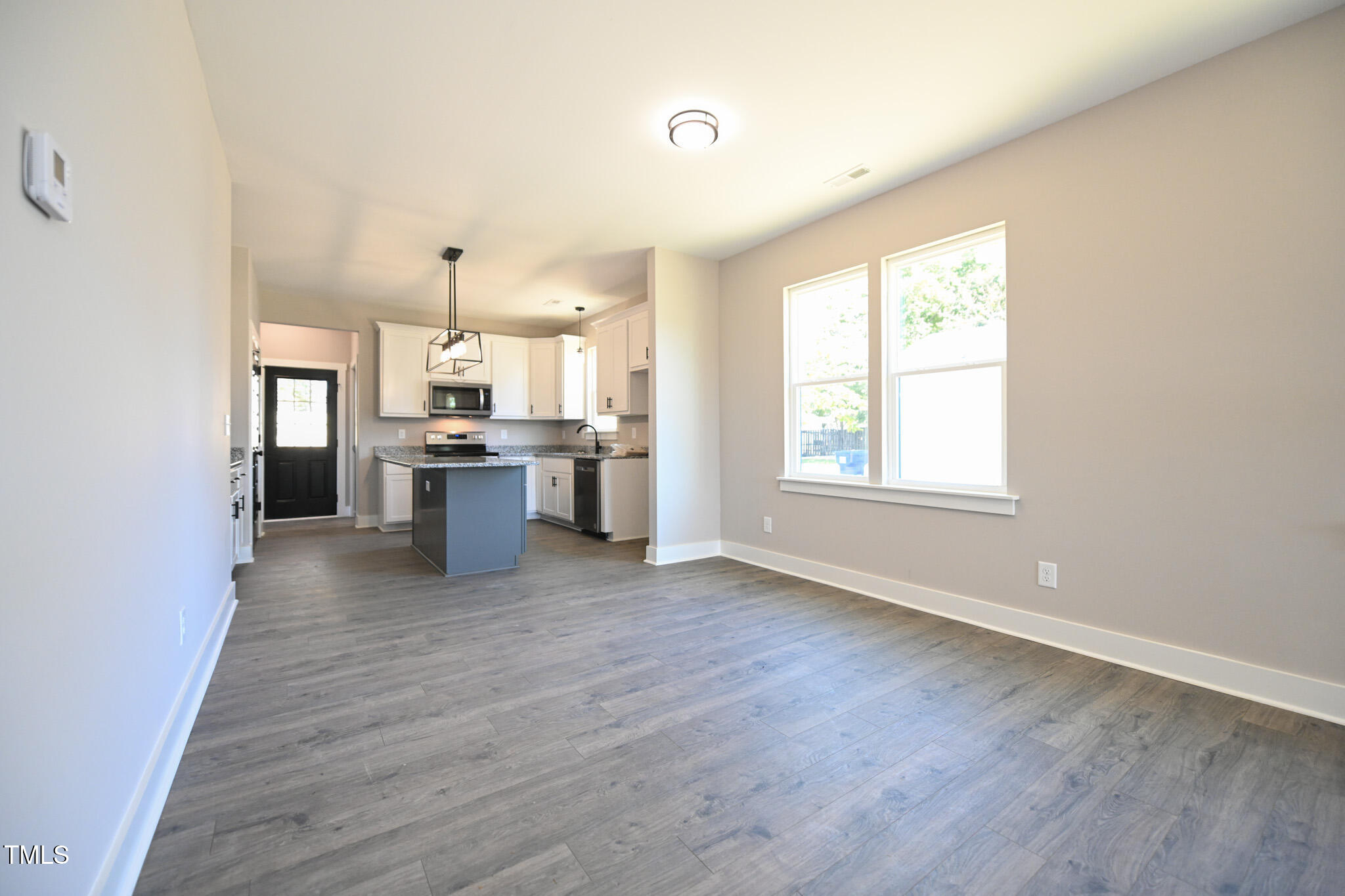 151 E Washington Street Property Photo 9