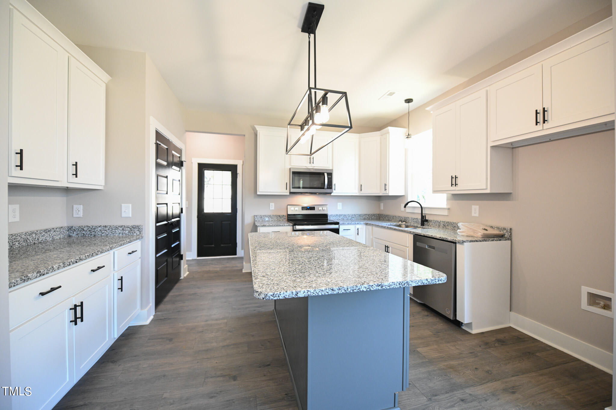 151 E Washington Street Property Photo 12