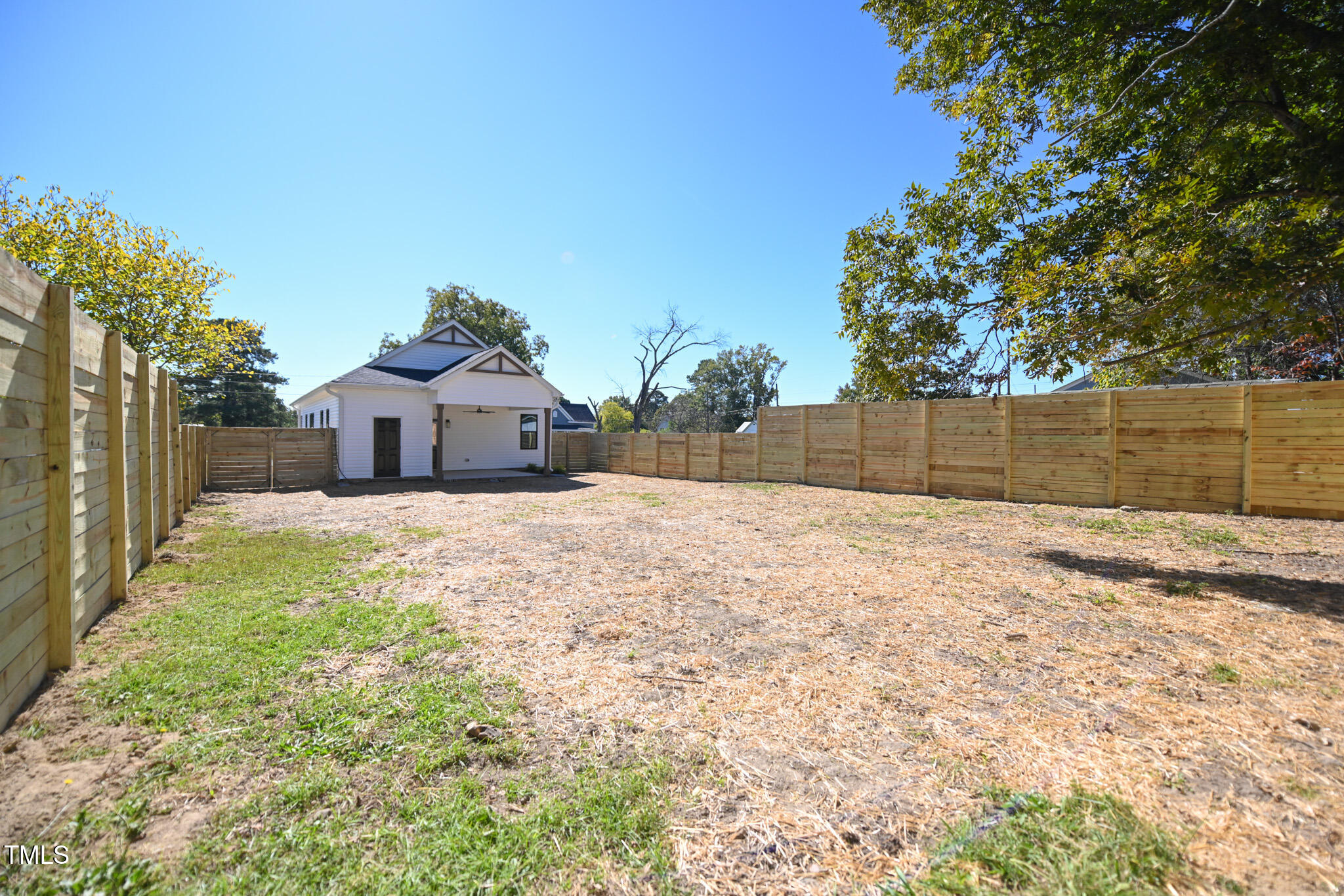 151 E Washington Street Property Photo 32