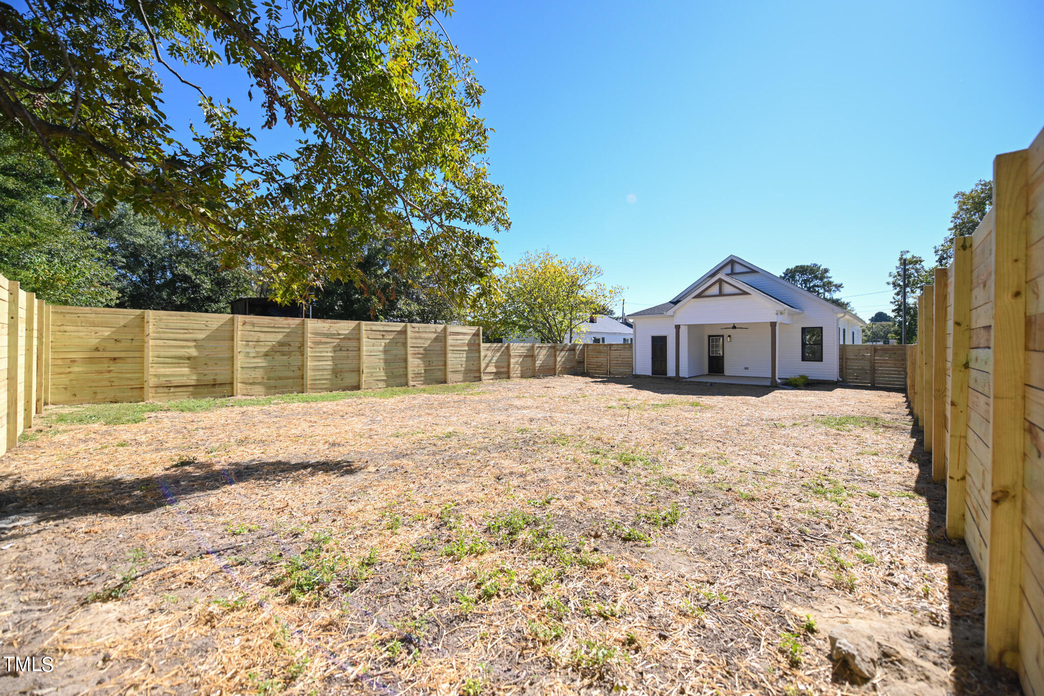 151 E Washington Street Property Photo 33