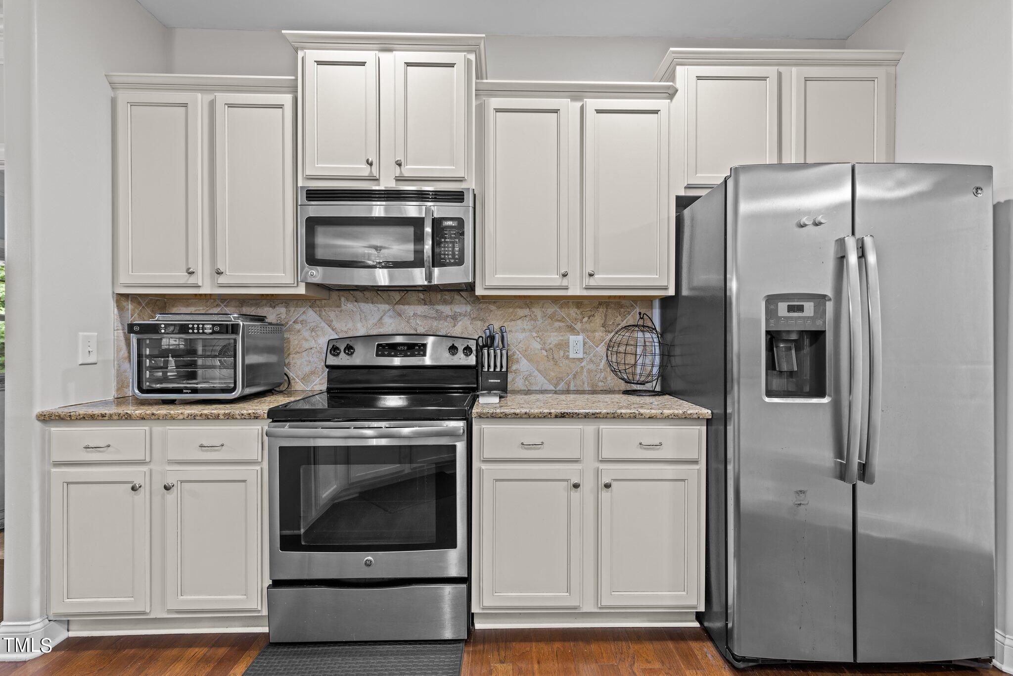417 Bryerstone Drive Property Photo 8