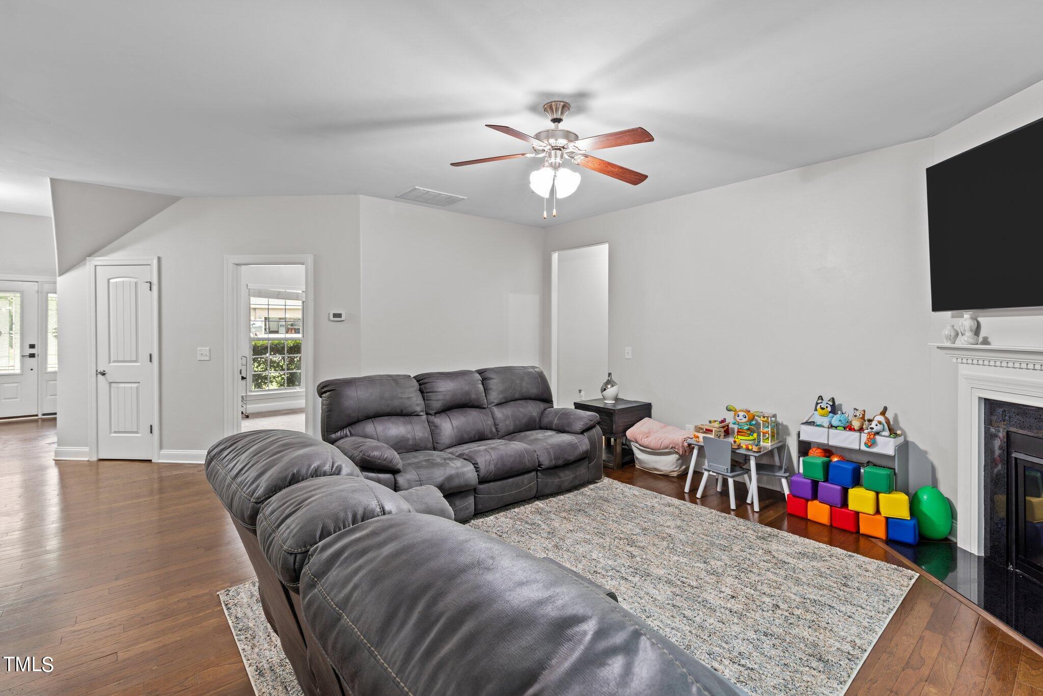 417 Bryerstone Drive Property Photo 14