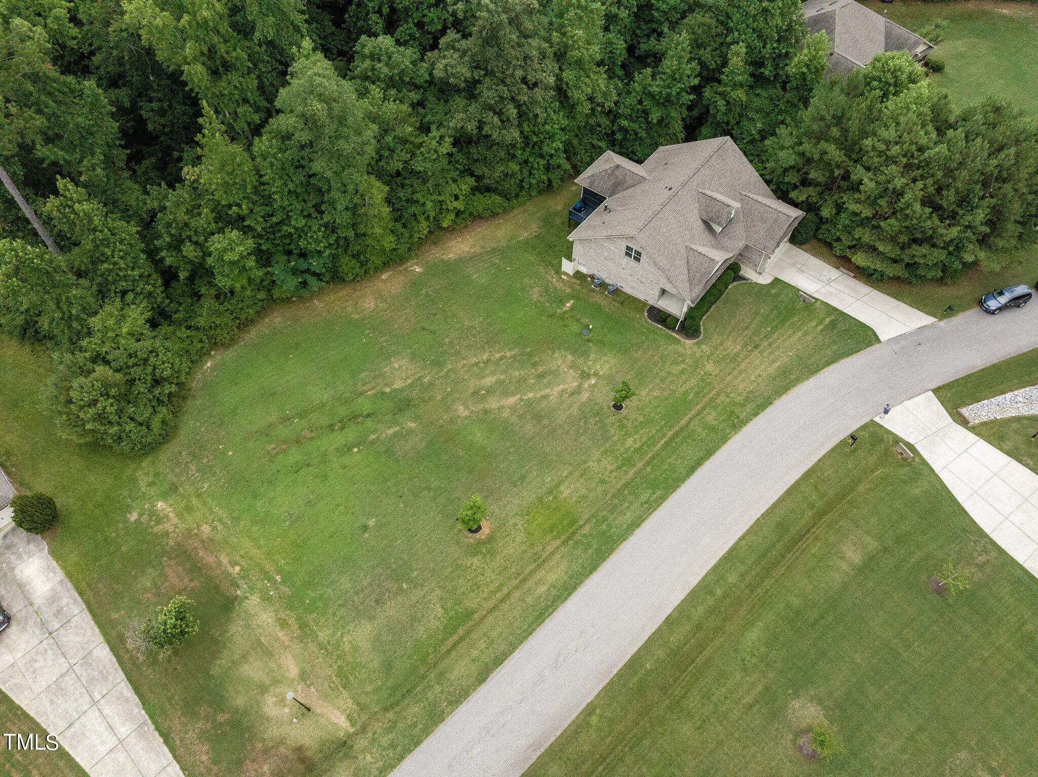 417 Bryerstone Drive Property Photo 34