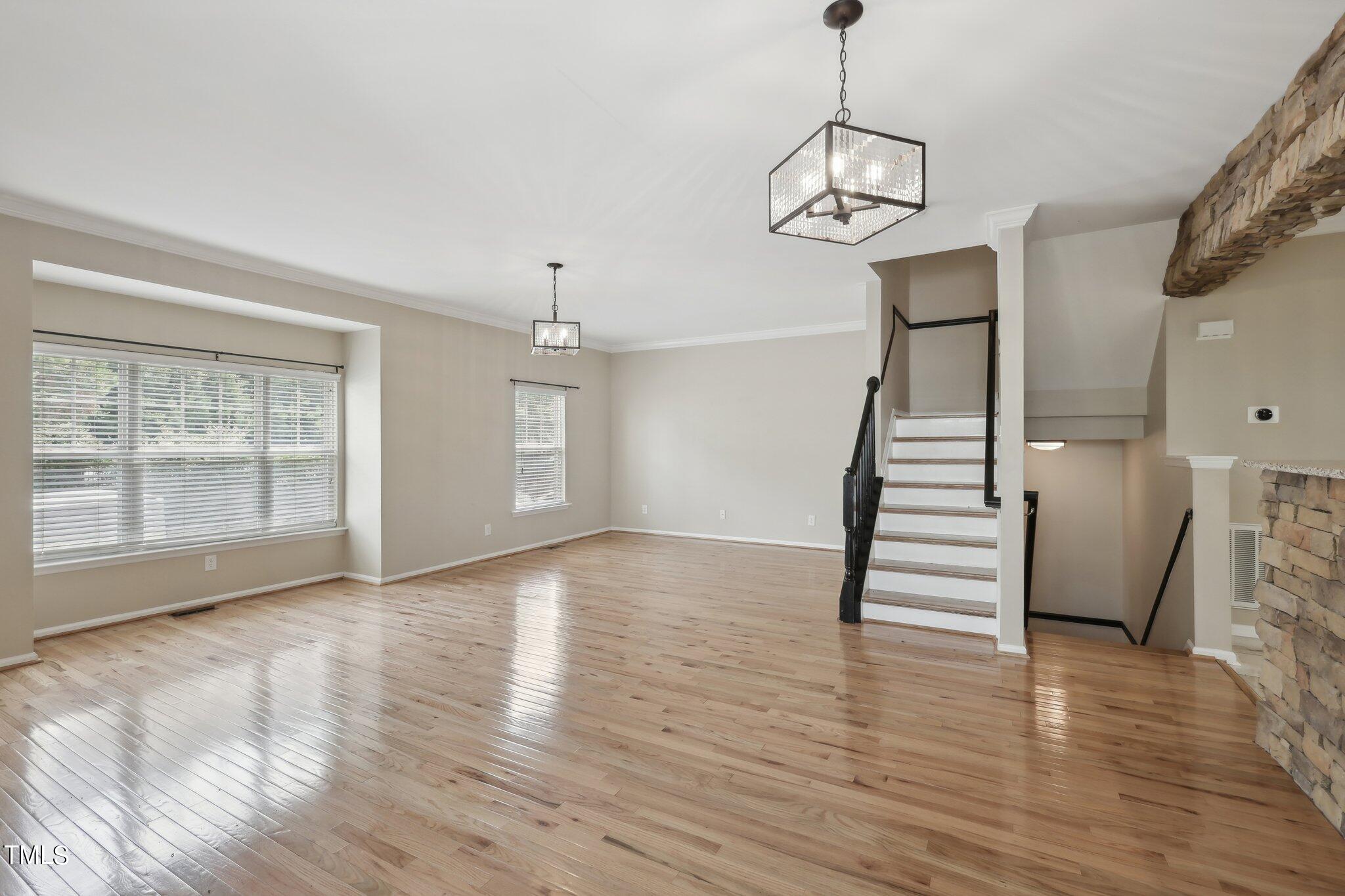 11817 Canemount Street Property Photo 2