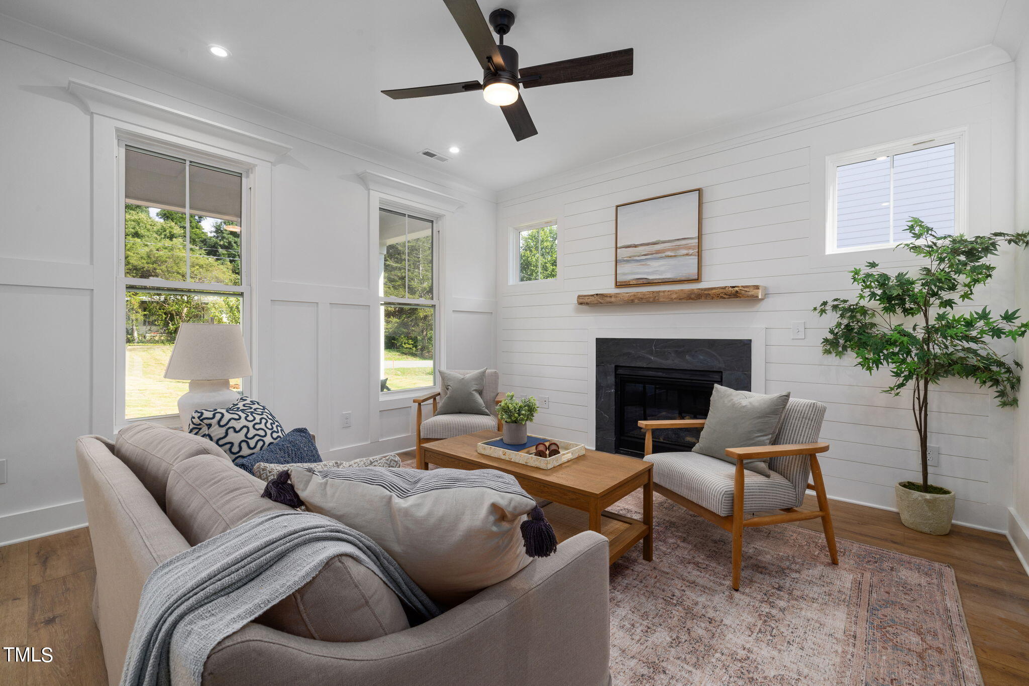 705 Heidelberg Street Property Photo 1