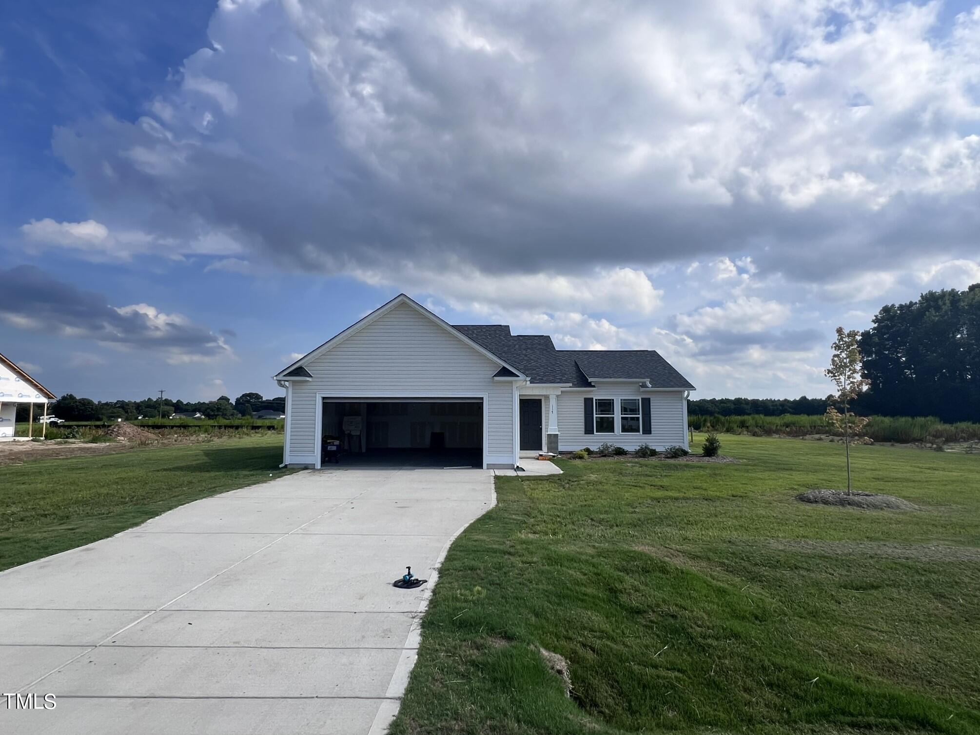 117 Grace Ridge Court Property Photo 2