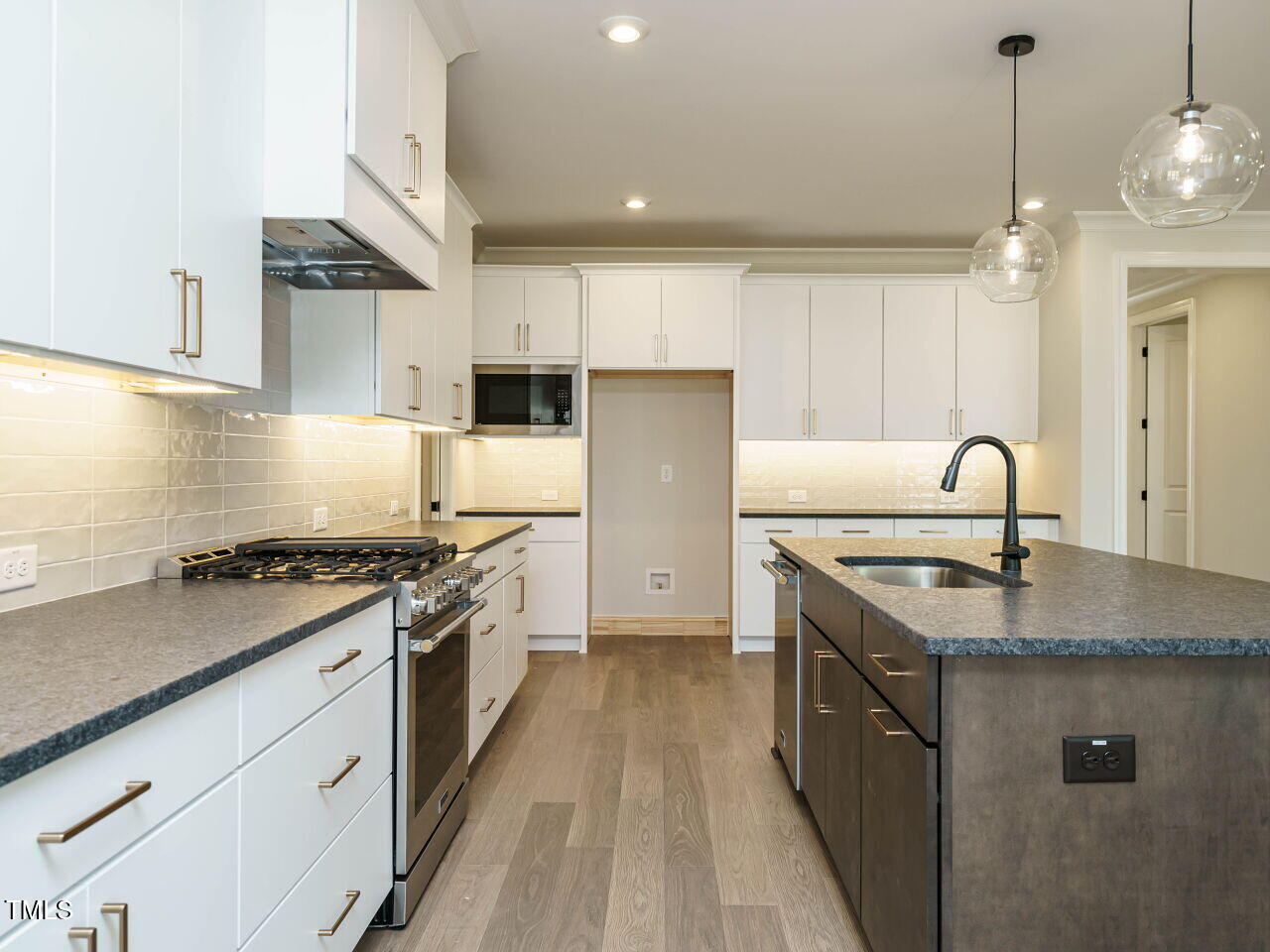 205 Wash Hollow Drive Property Photo 14