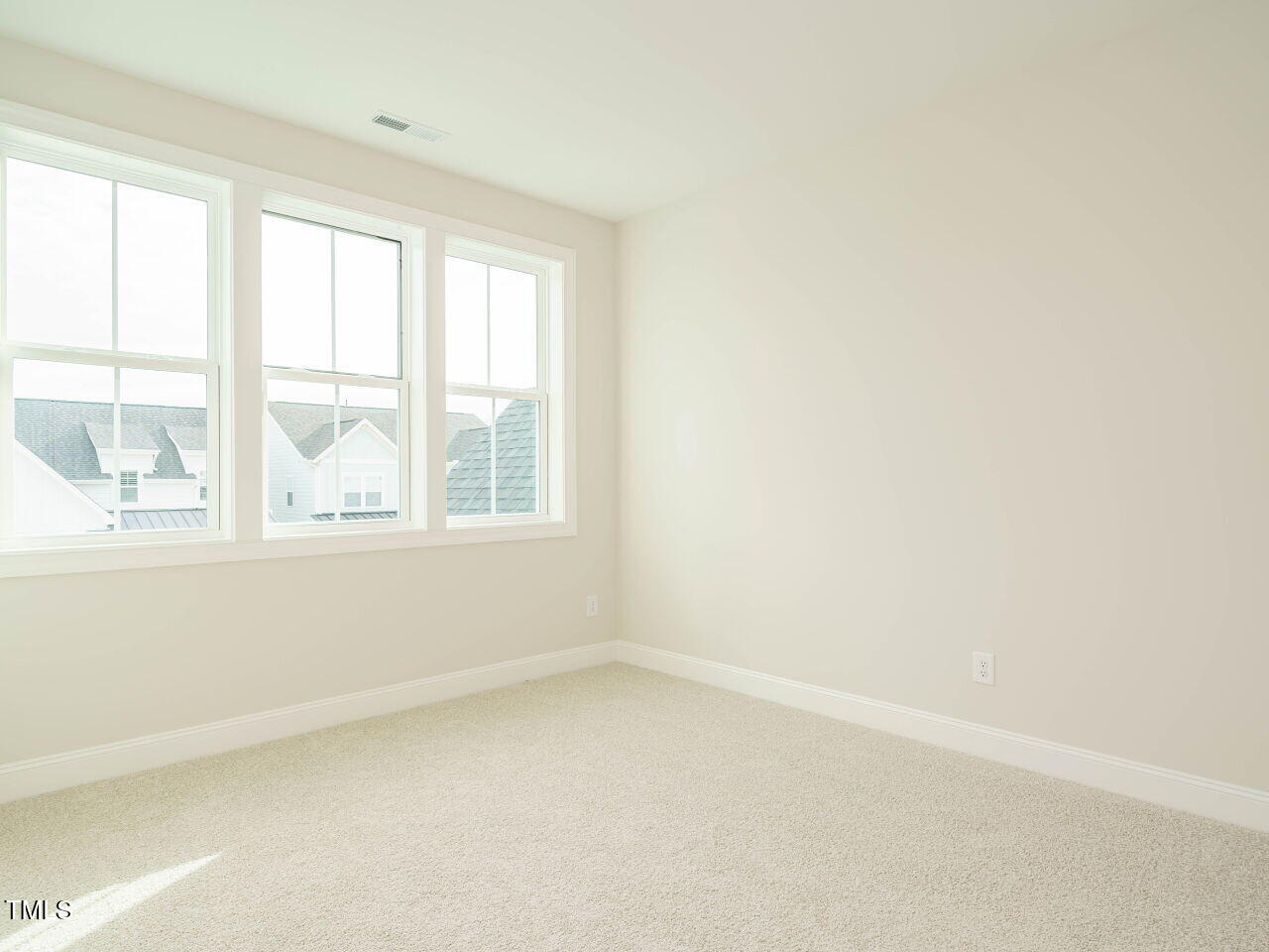 205 Wash Hollow Drive Property Photo 28