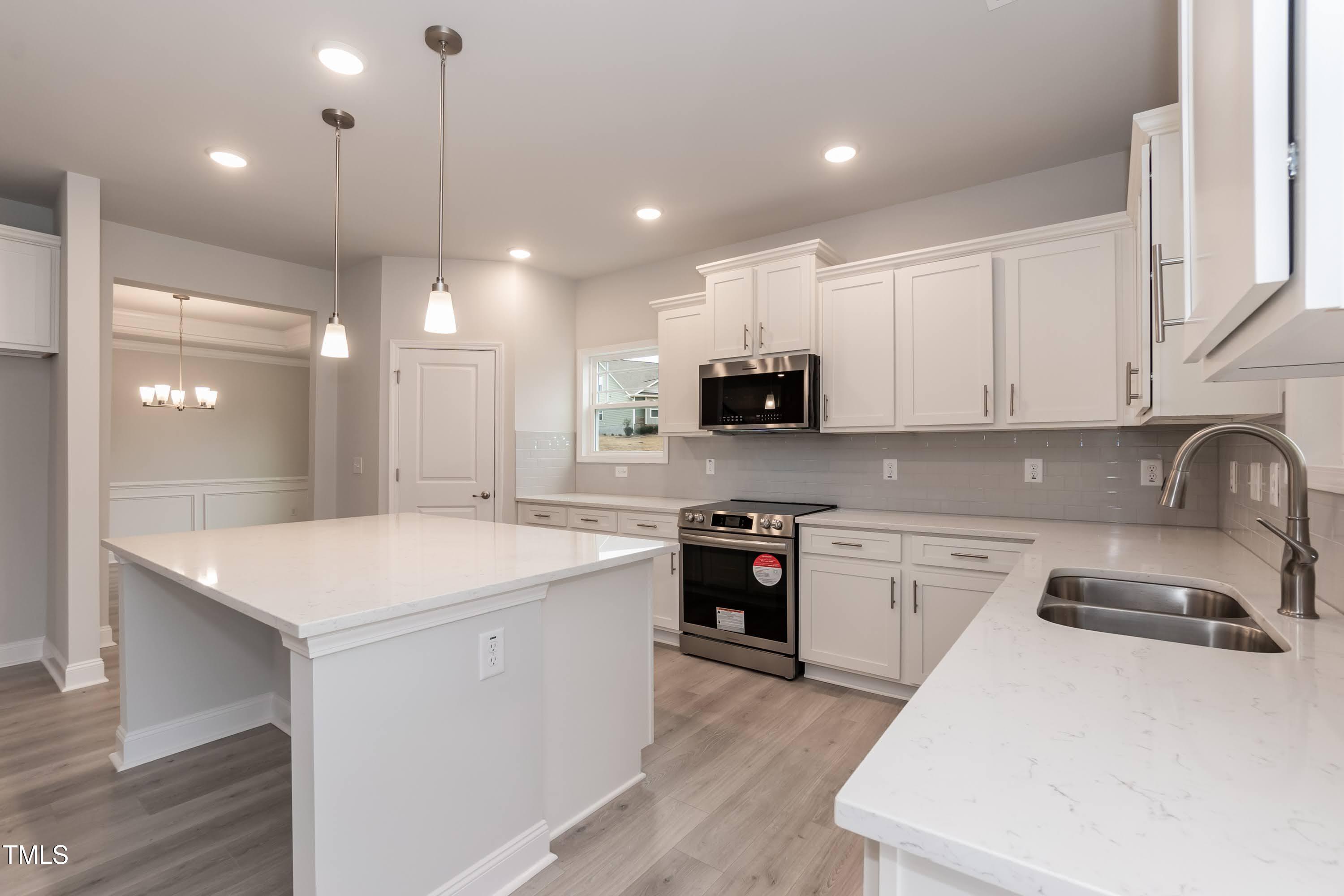 93 Rosslyn Way Property Photo 13