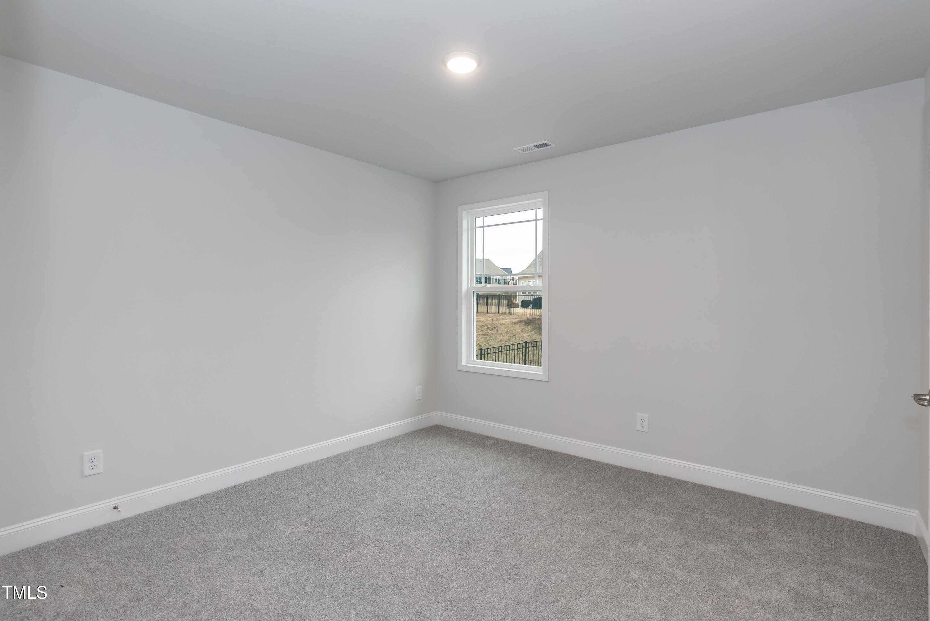 93 Rosslyn Way Property Photo 30