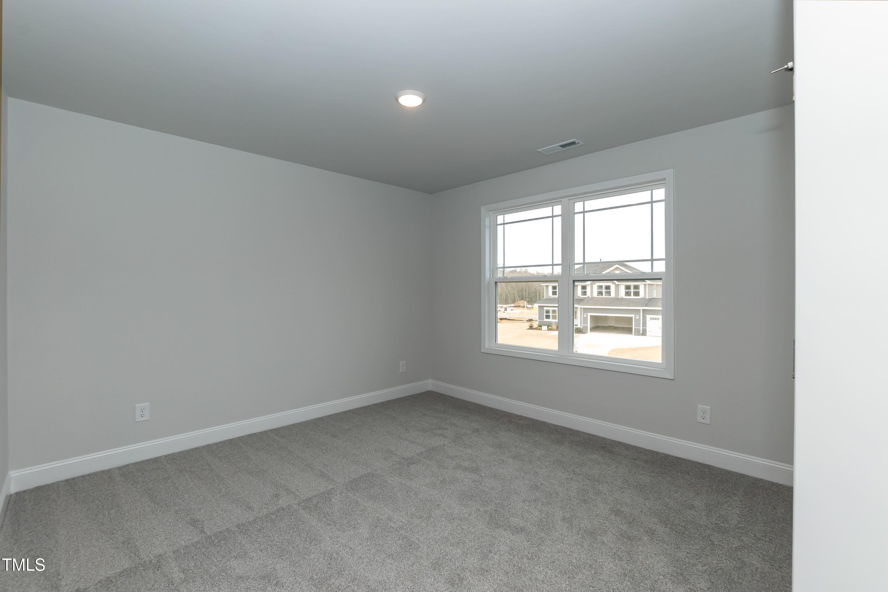 93 Rosslyn Way Property Photo 31
