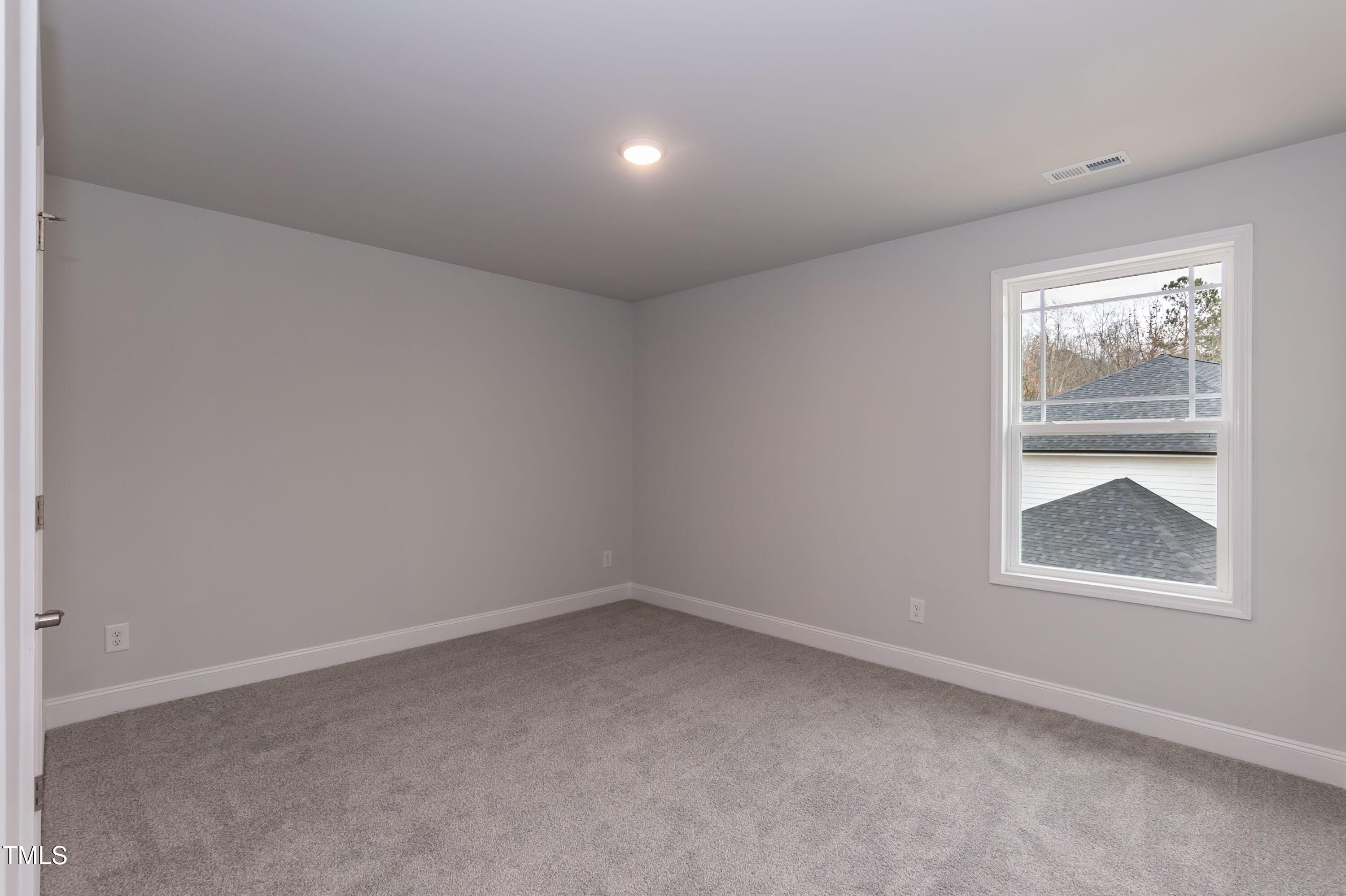 93 Rosslyn Way Property Photo 33