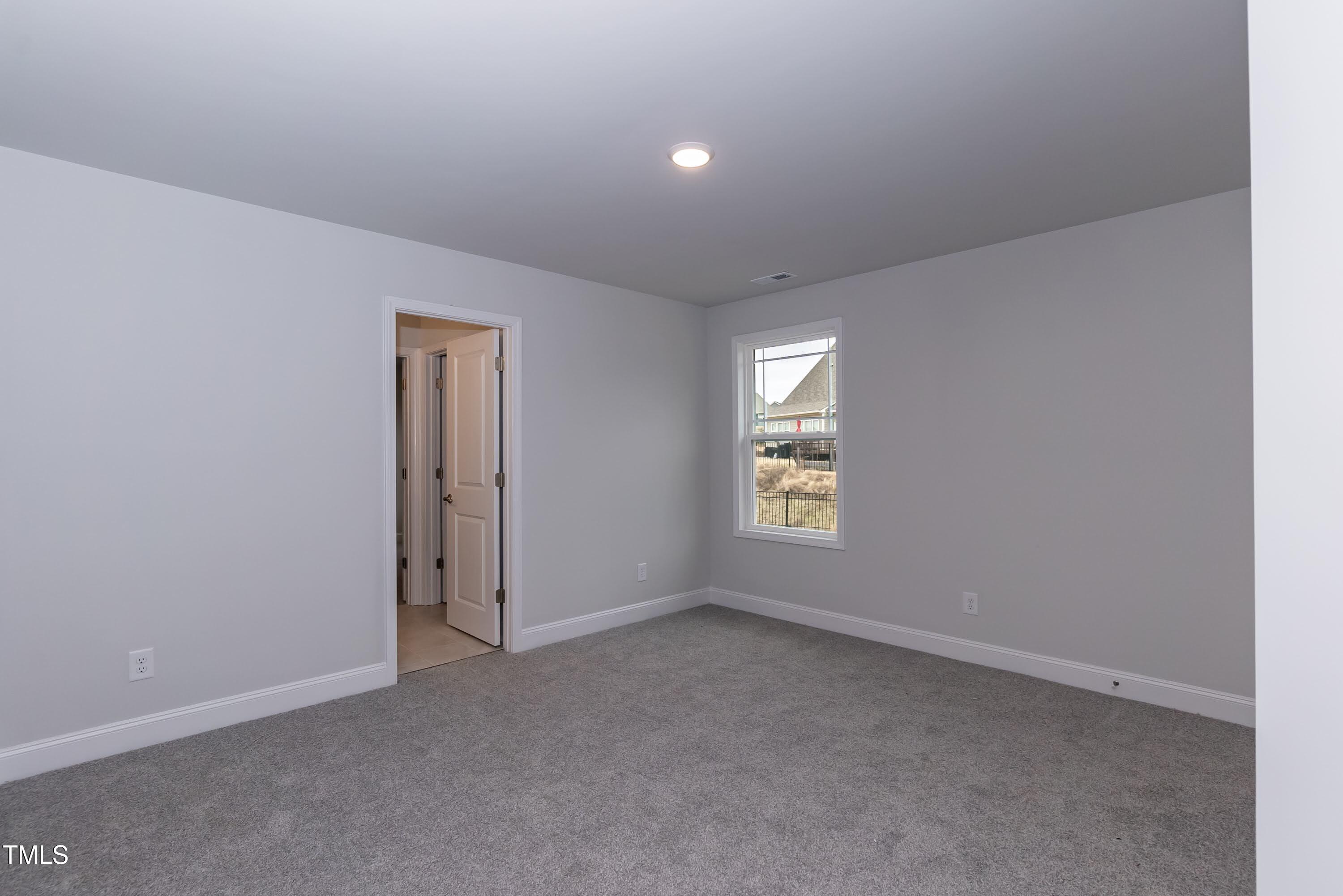 93 Rosslyn Way Property Photo 34