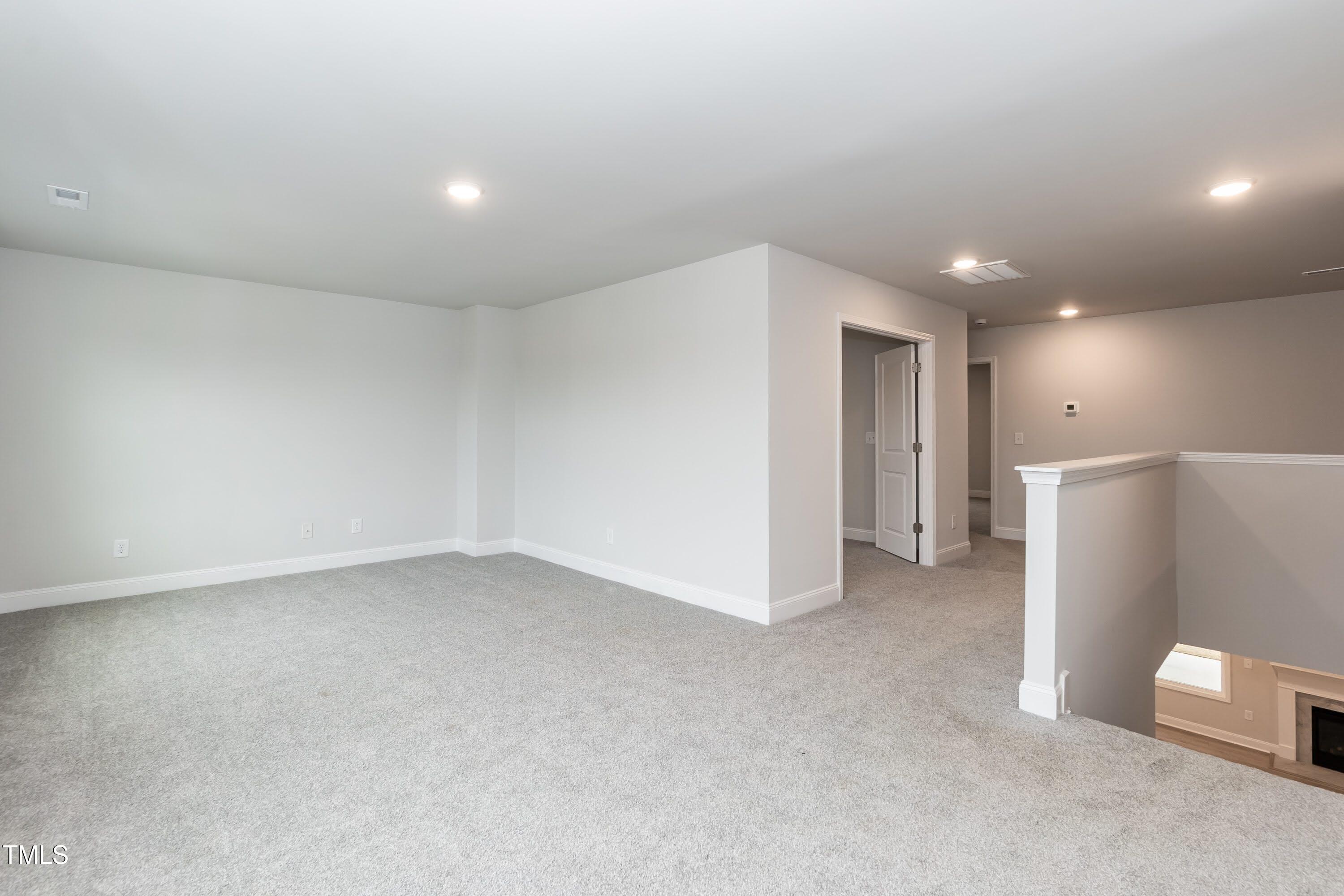 93 Rosslyn Way Property Photo 35