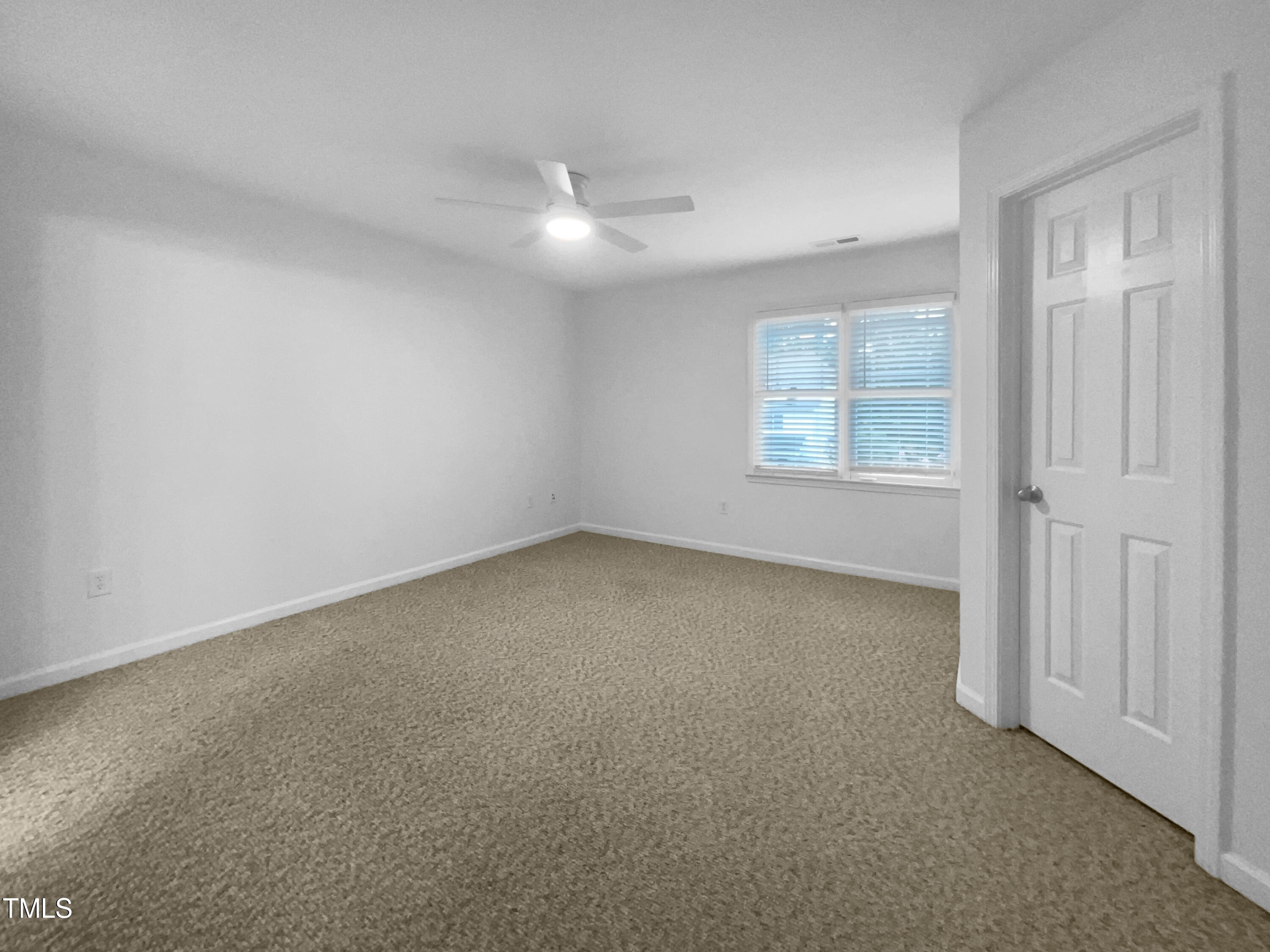 1025 Bungalow Park Drive Property Photo 5