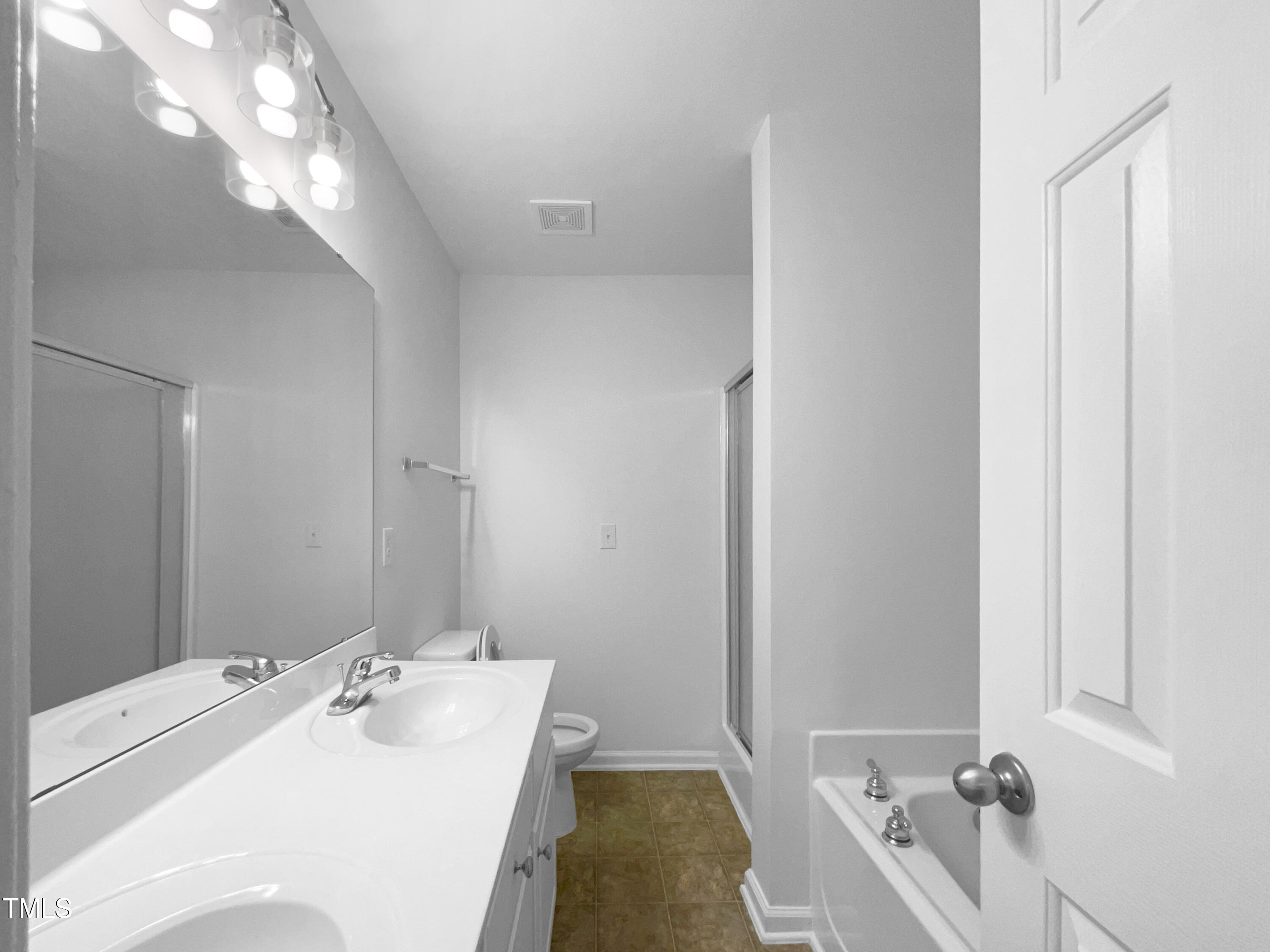 1025 Bungalow Park Drive Property Photo 14