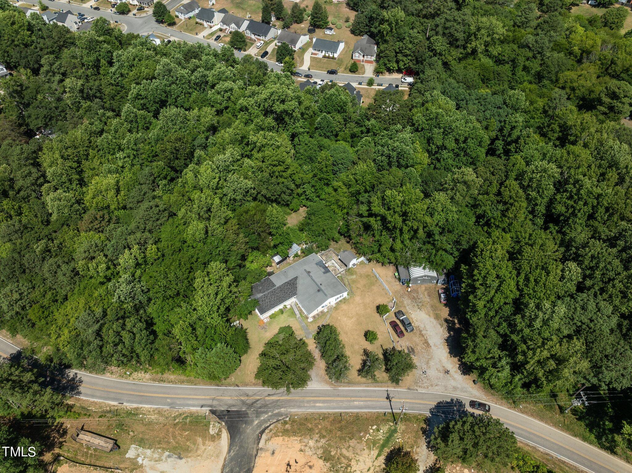 3716 Pearl Road Property Photo 3