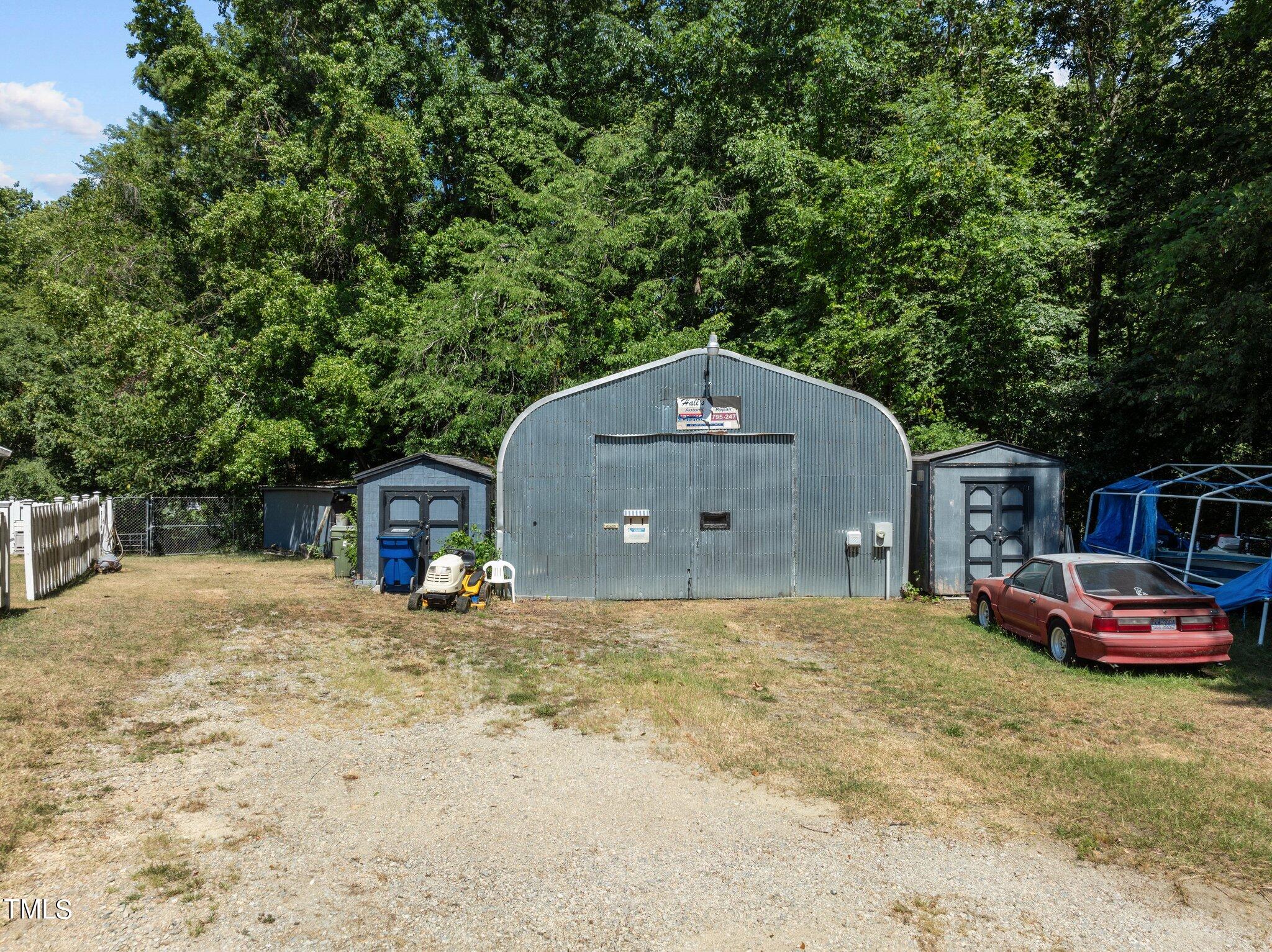 3716 Pearl Road Property Photo 15