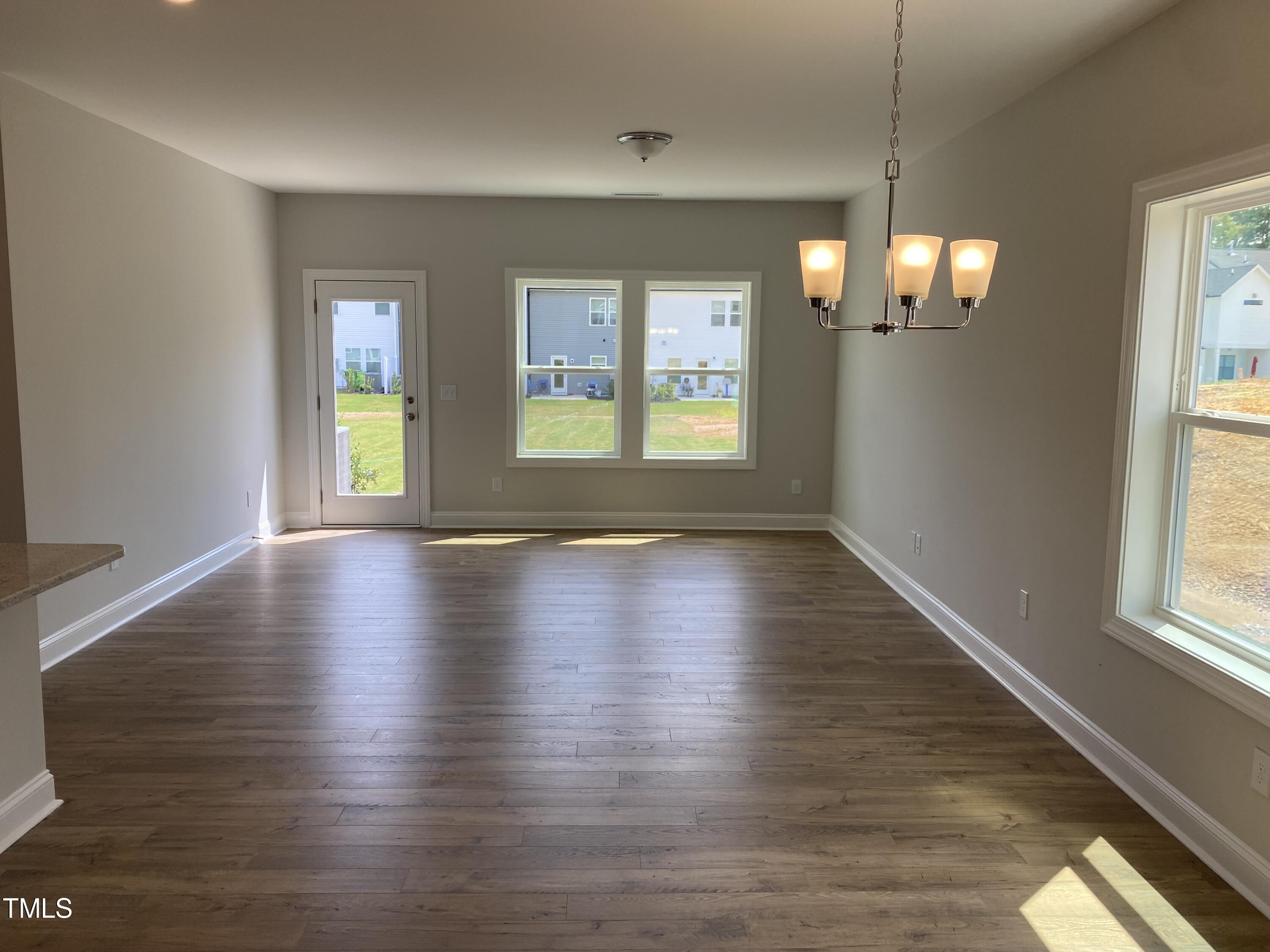 548 Eversden Drive # 238 Property Photo 3