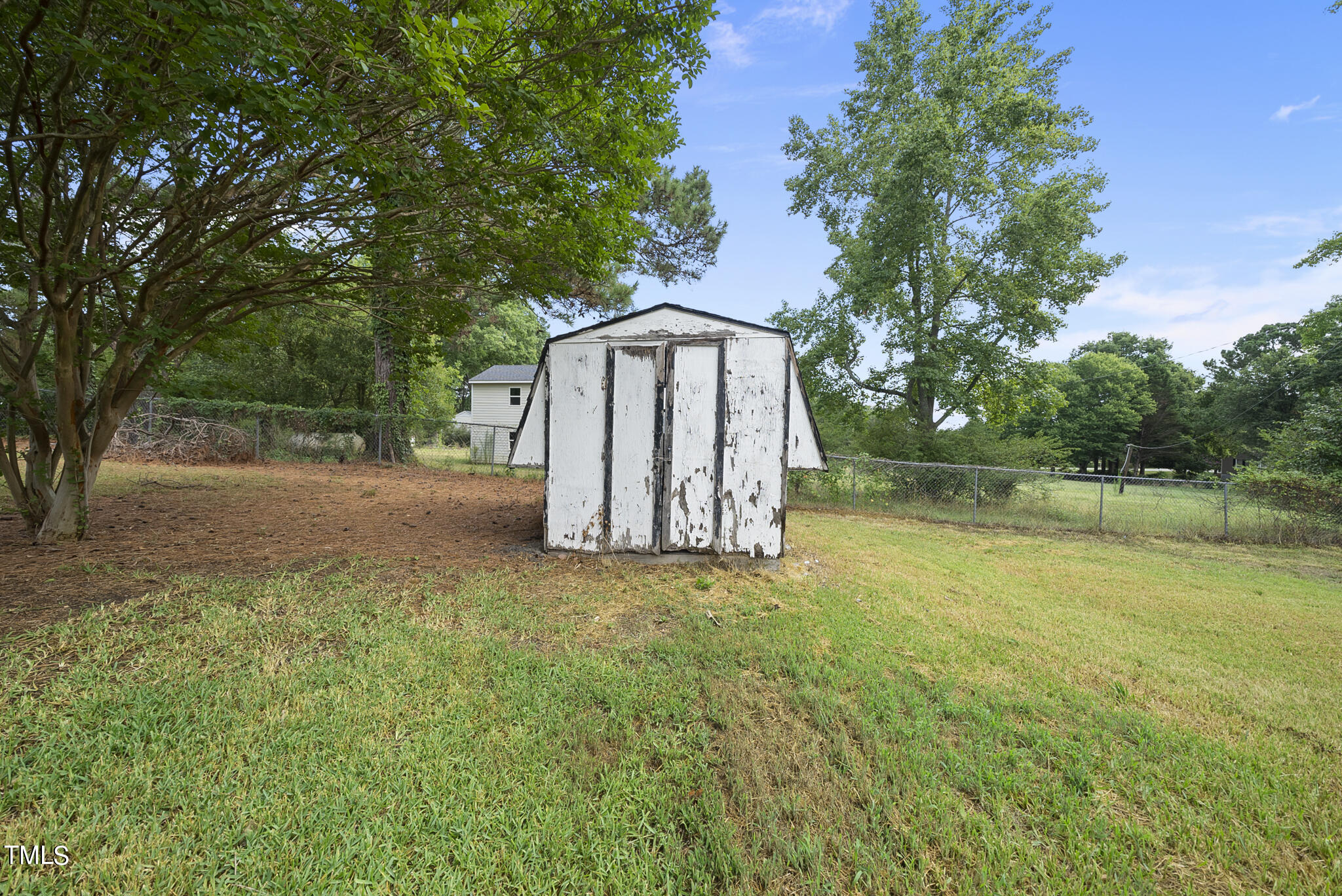 1908 Garner Glen Drive Property Photo 9