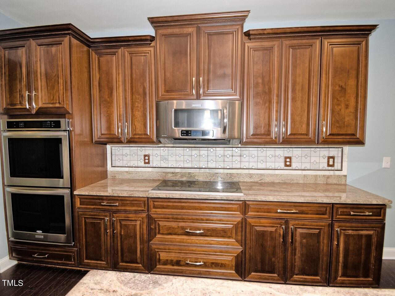 905 Maynard Creek Court Property Photo 6