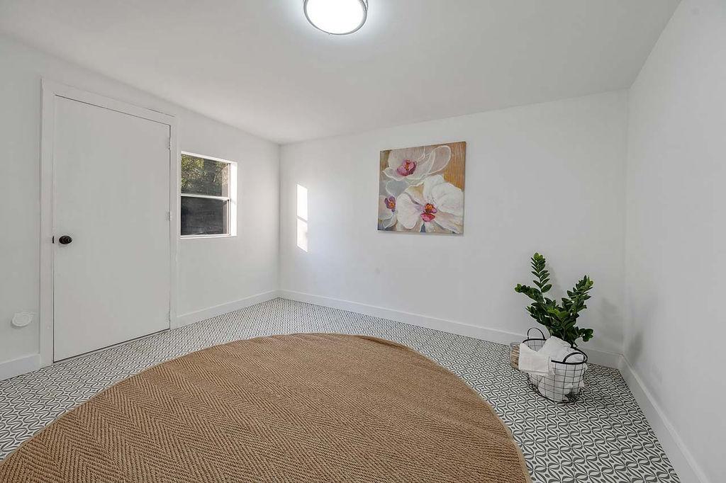 1006 Phillip Street Property Photo 6