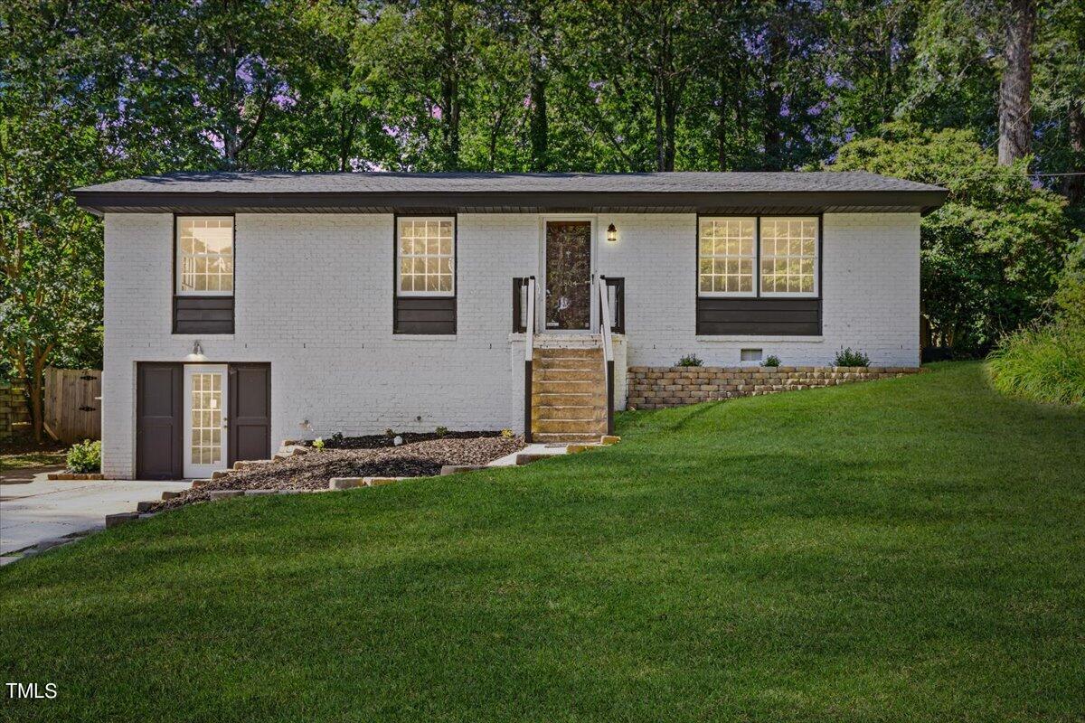 2804 Fordham Lane Property Photo