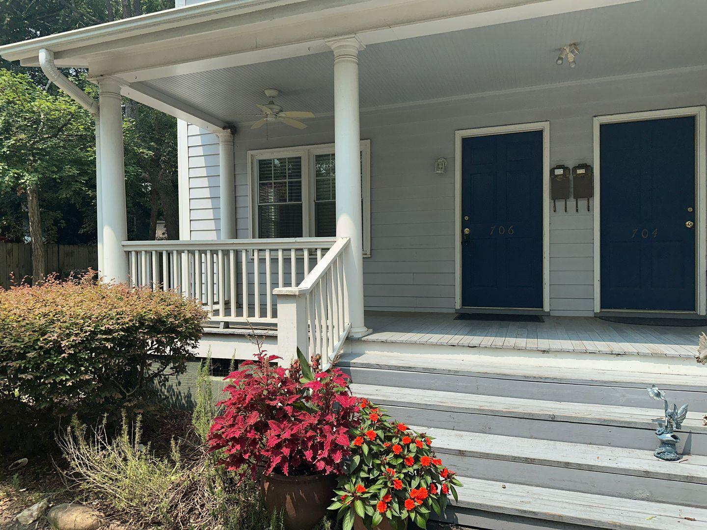 706 Mcculloch Street Property Photo 2
