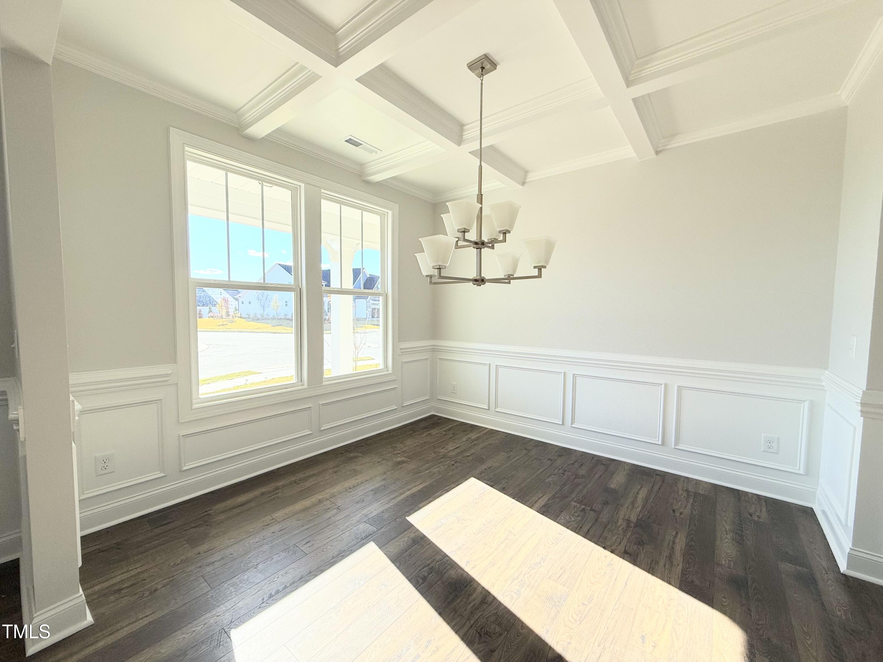 405 Jones Bluff Way Property Photo 5