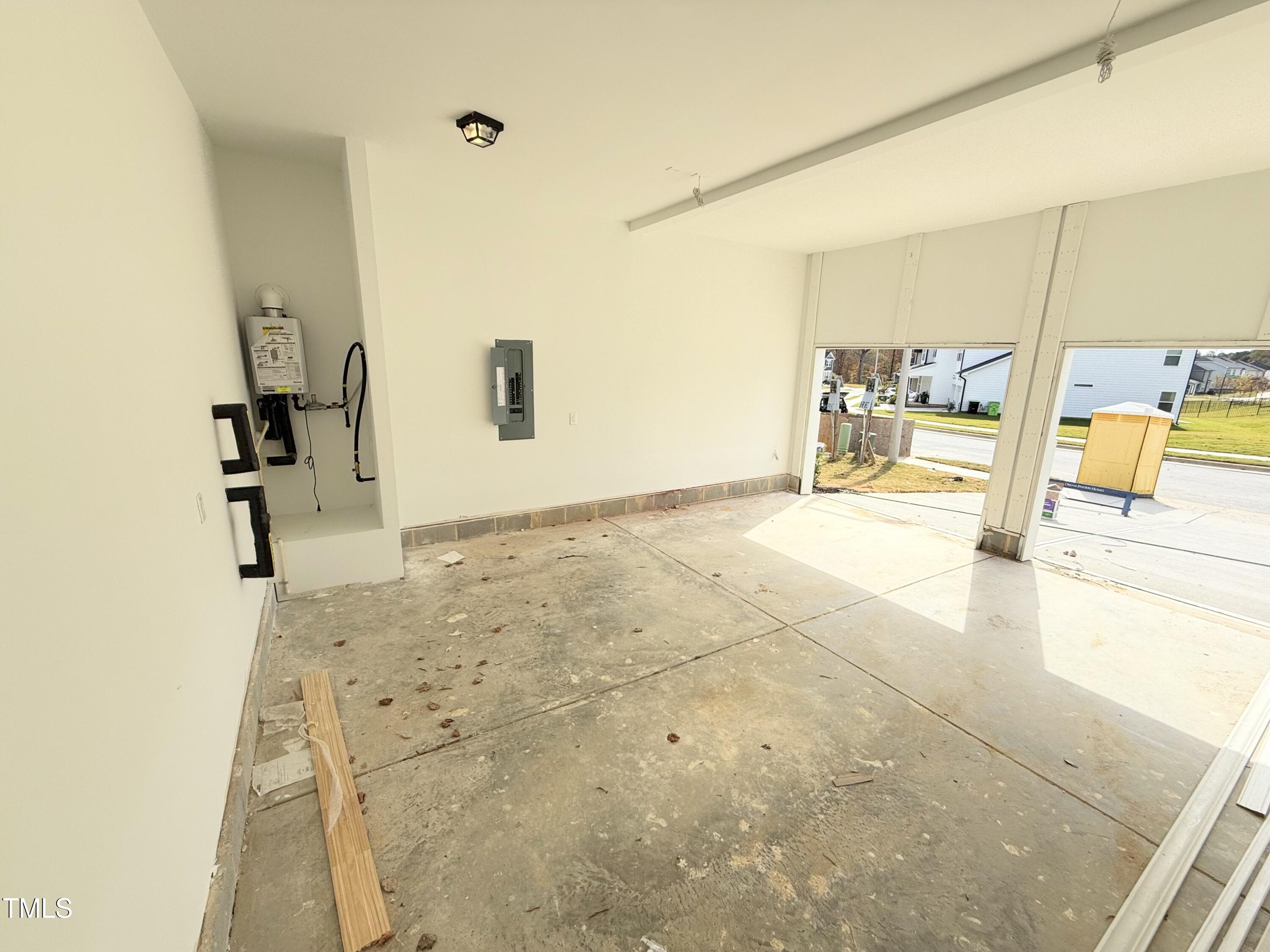 405 Jones Bluff Way Property Photo 7