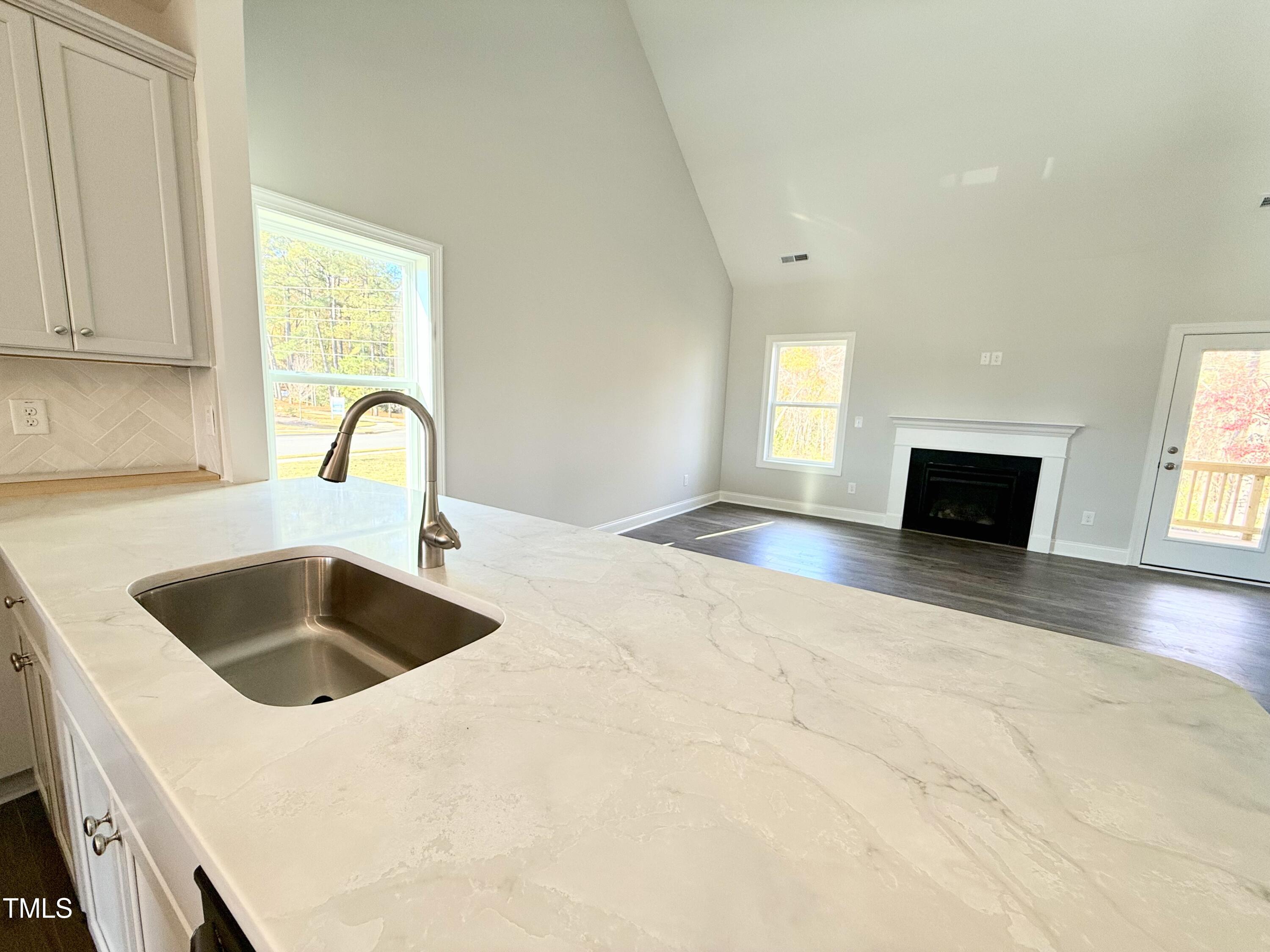405 Jones Bluff Way Property Photo 14