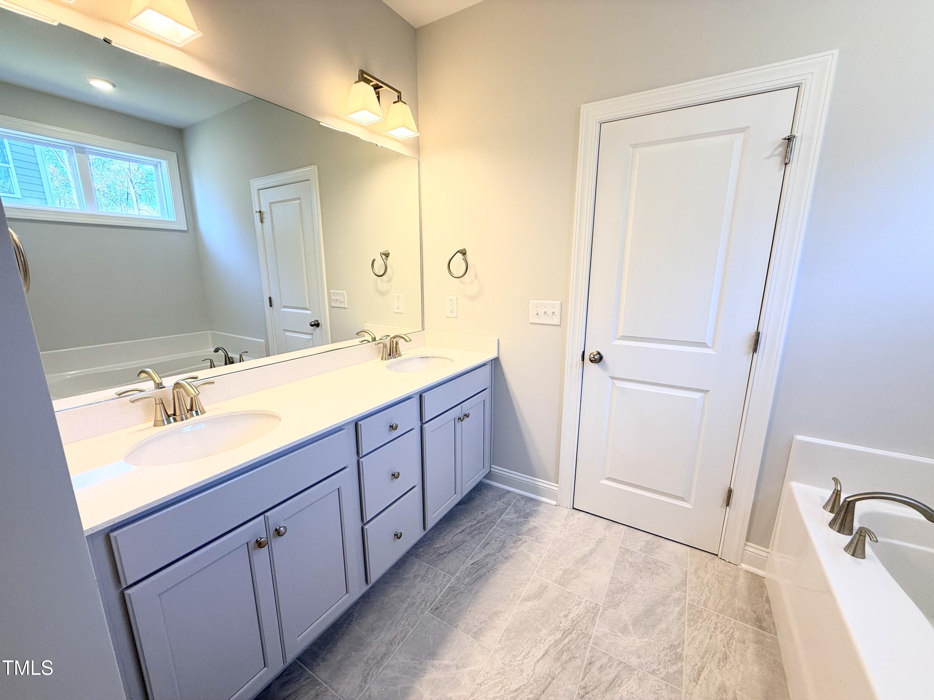 405 Jones Bluff Way Property Photo 27