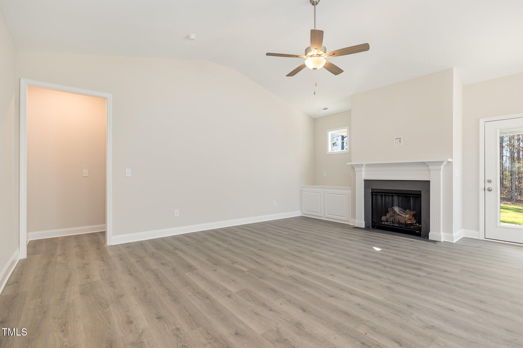 32 Bonnybrook Court Property Photo 6