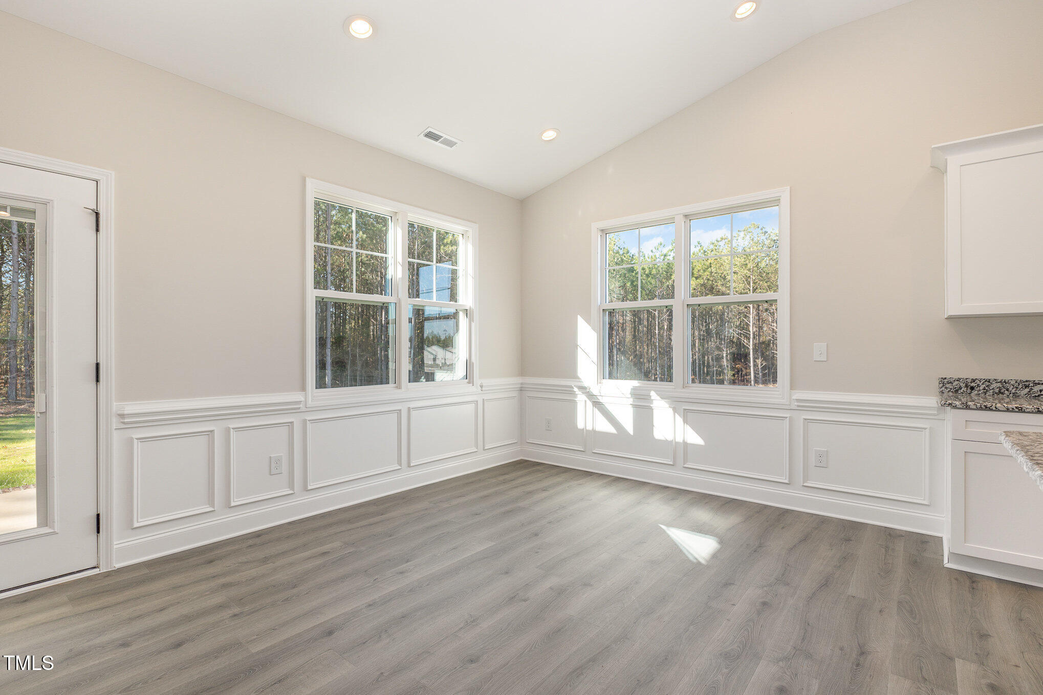 32 Bonnybrook Court Property Photo 8