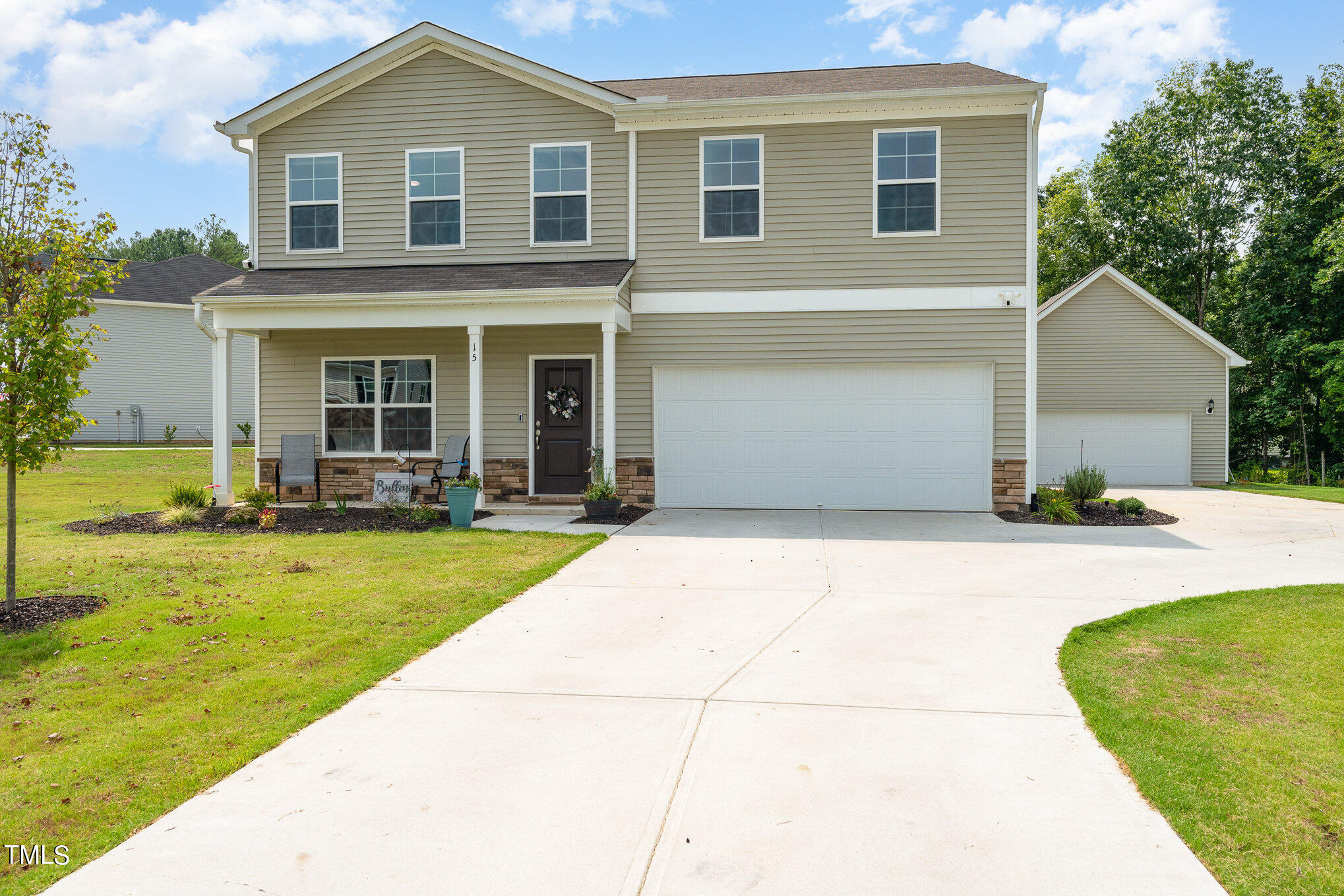 15 New Spring Way Property Photo 1