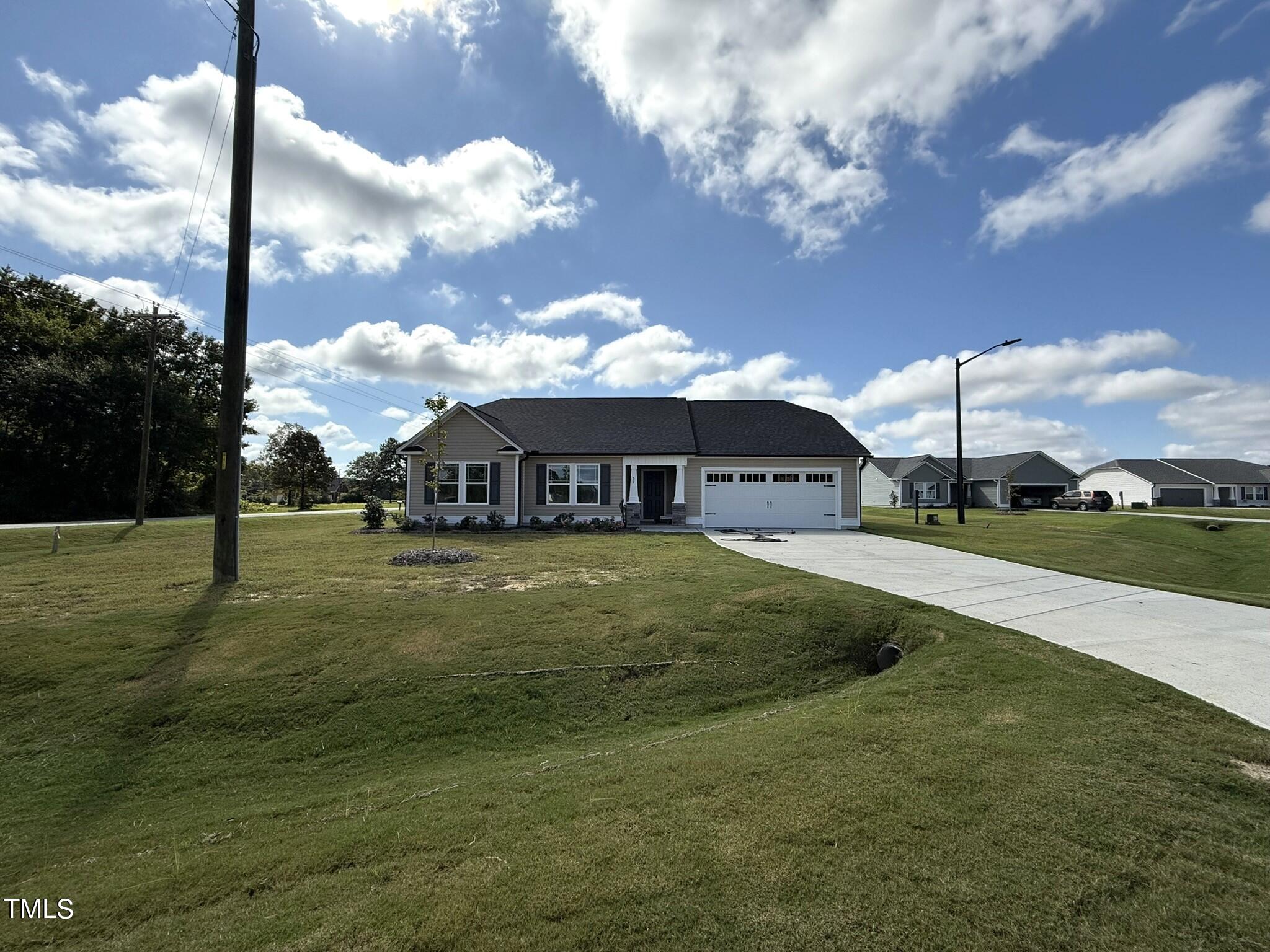 31 Grace Ridge Court Property Photo 2