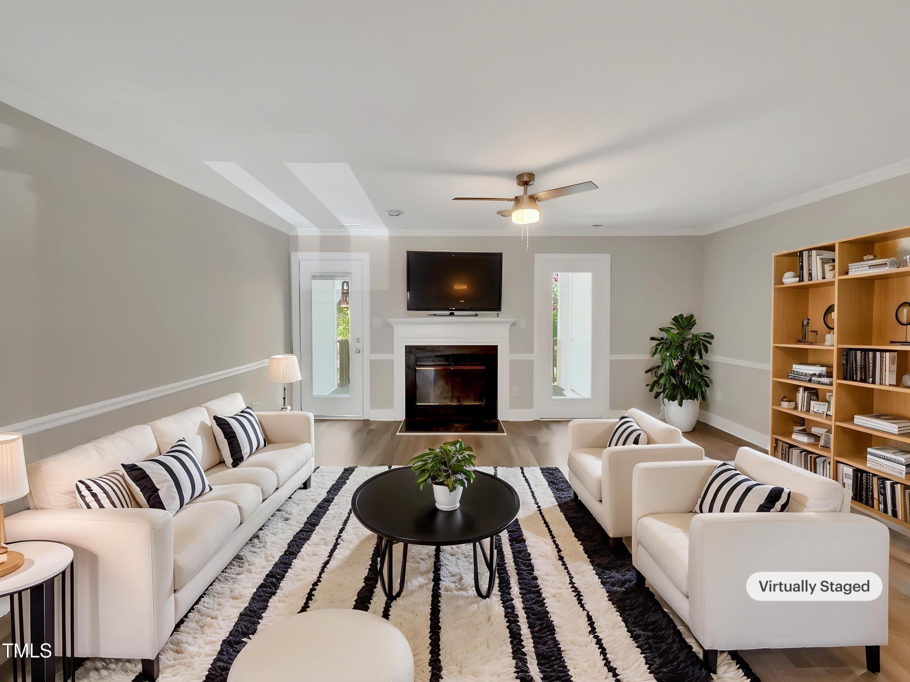 1432 Quarter Point Property Photo 2