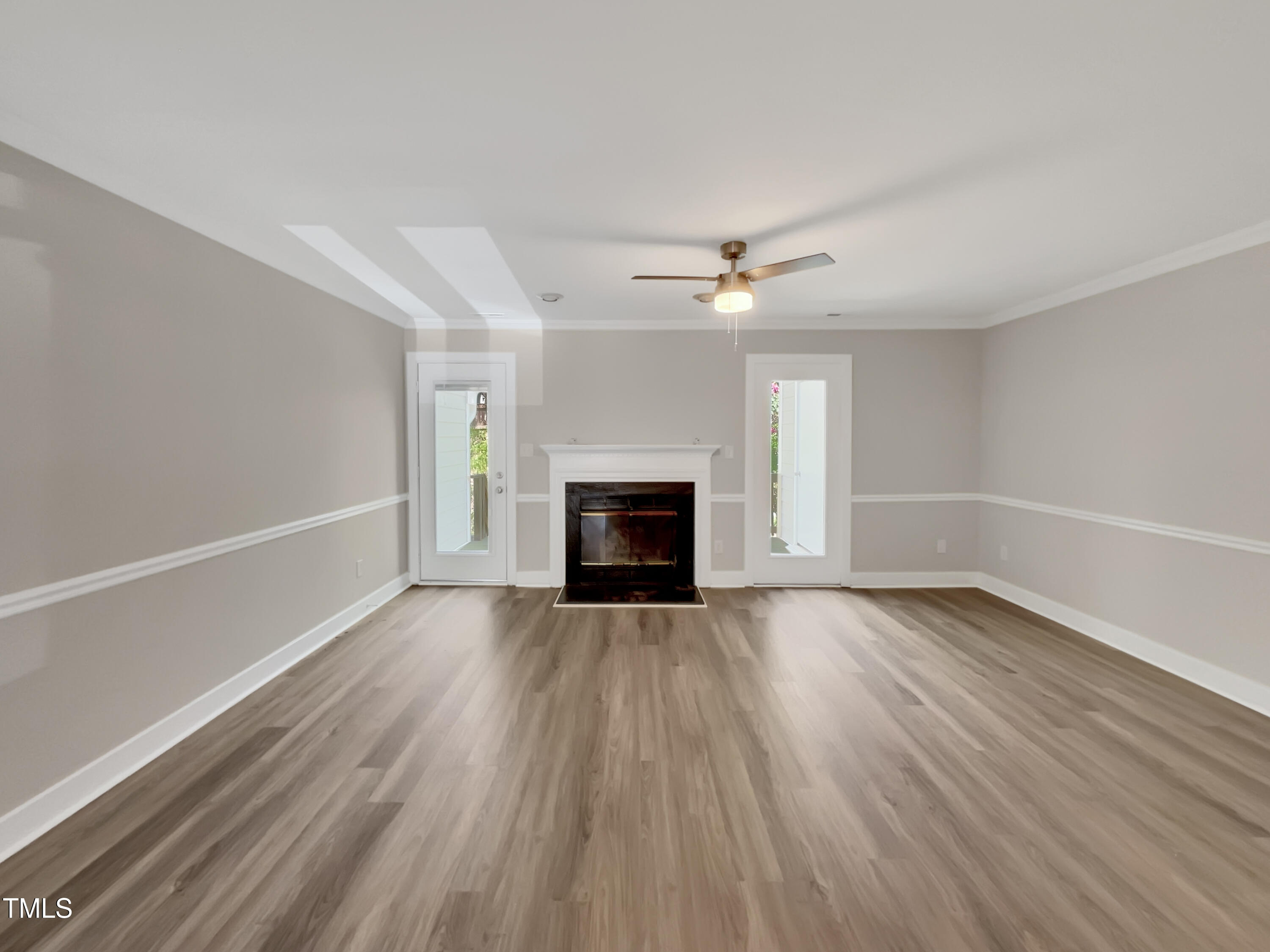 1432 Quarter Point Property Photo 3