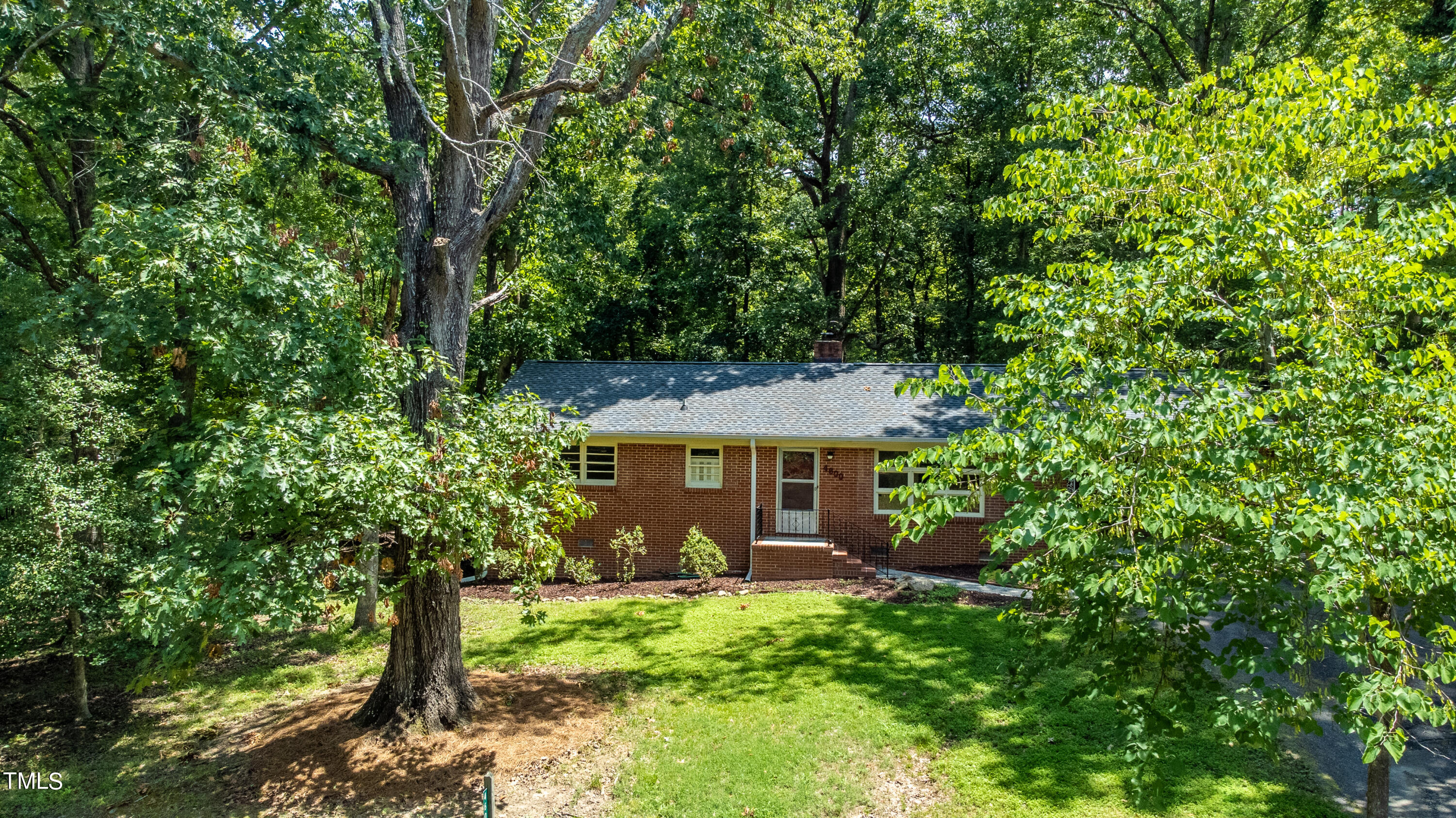 4600 Lochaven Drive Property Photo 21