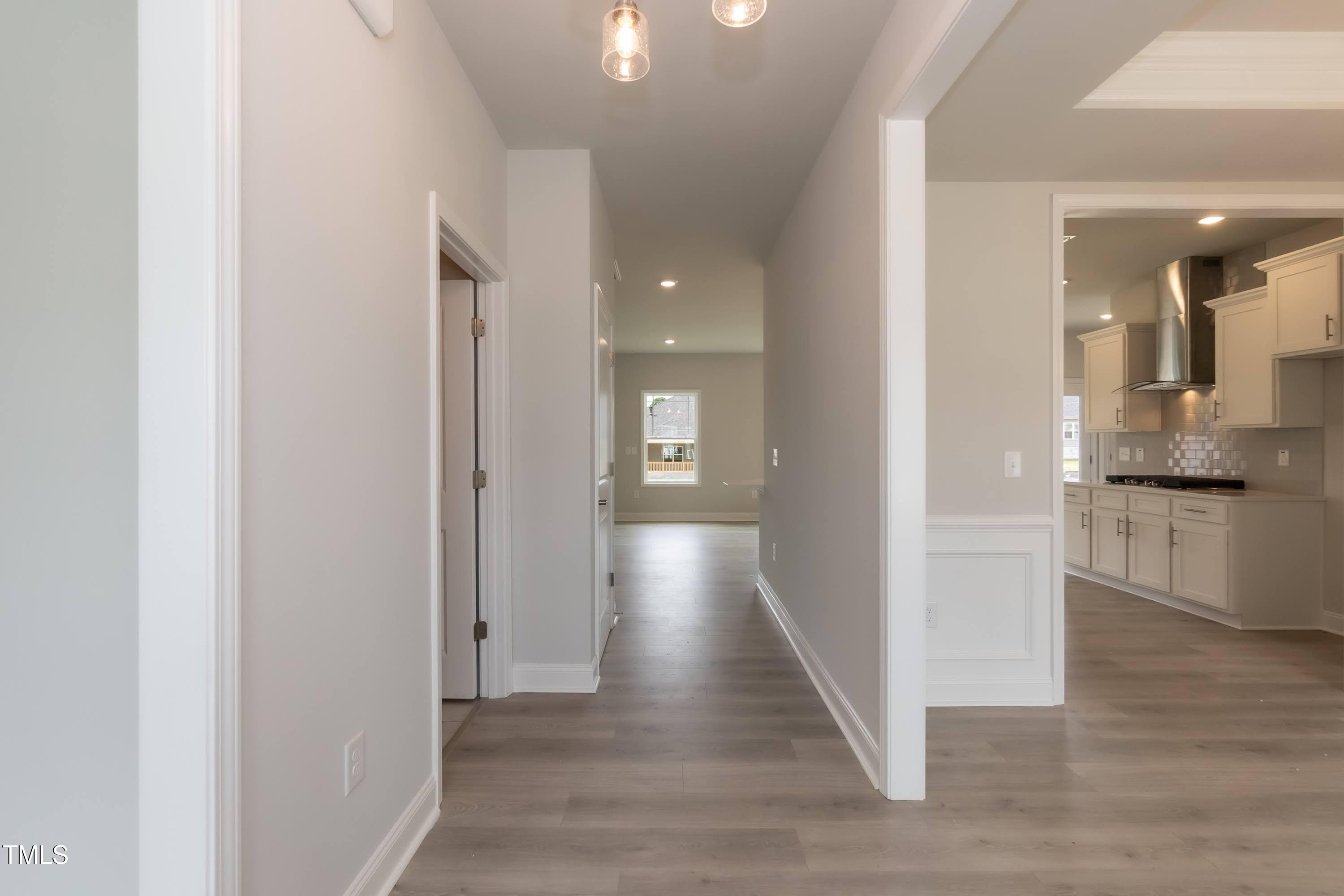 136 Newport Landing Property Photo 4