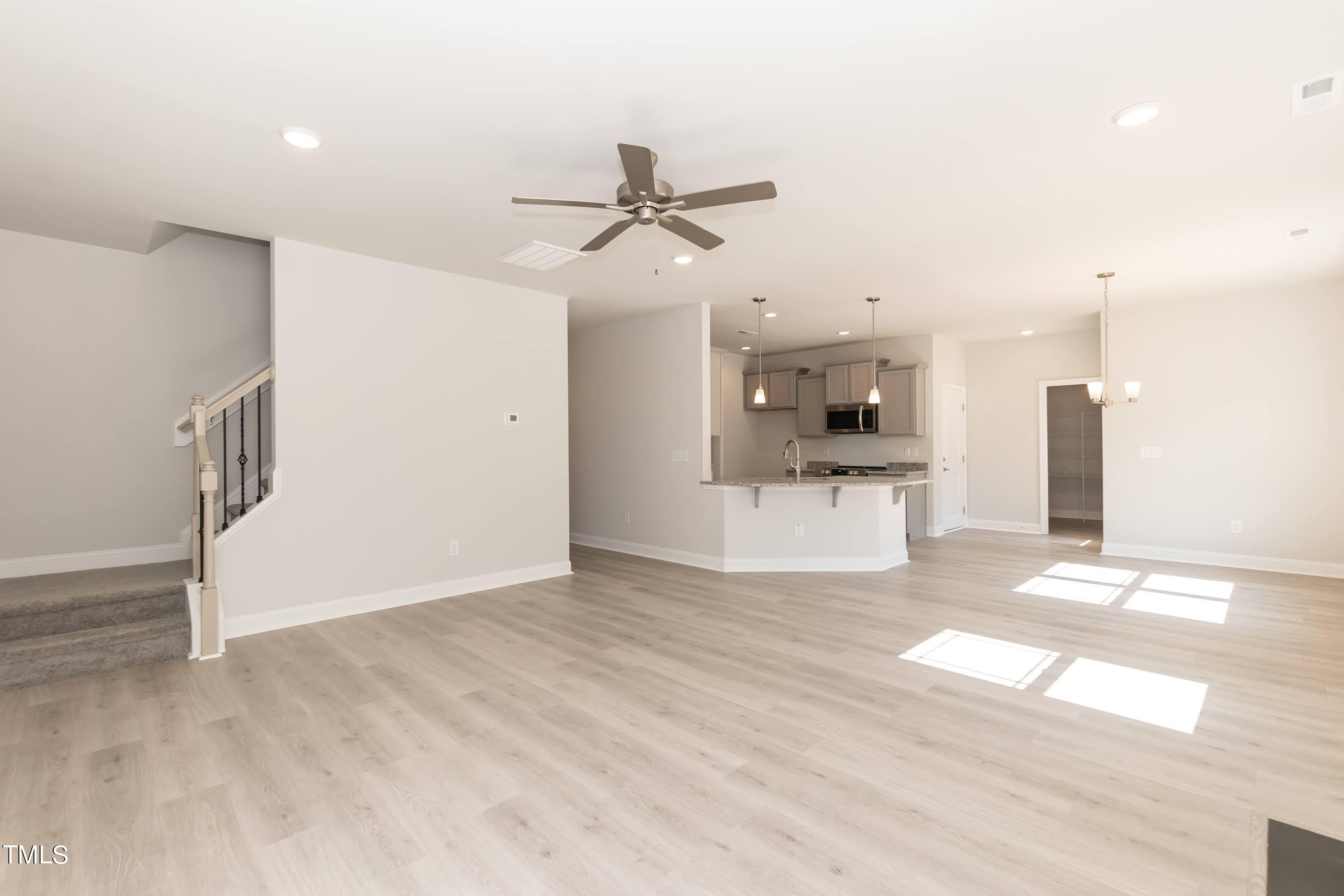 136 Newport Landing Property Photo 6