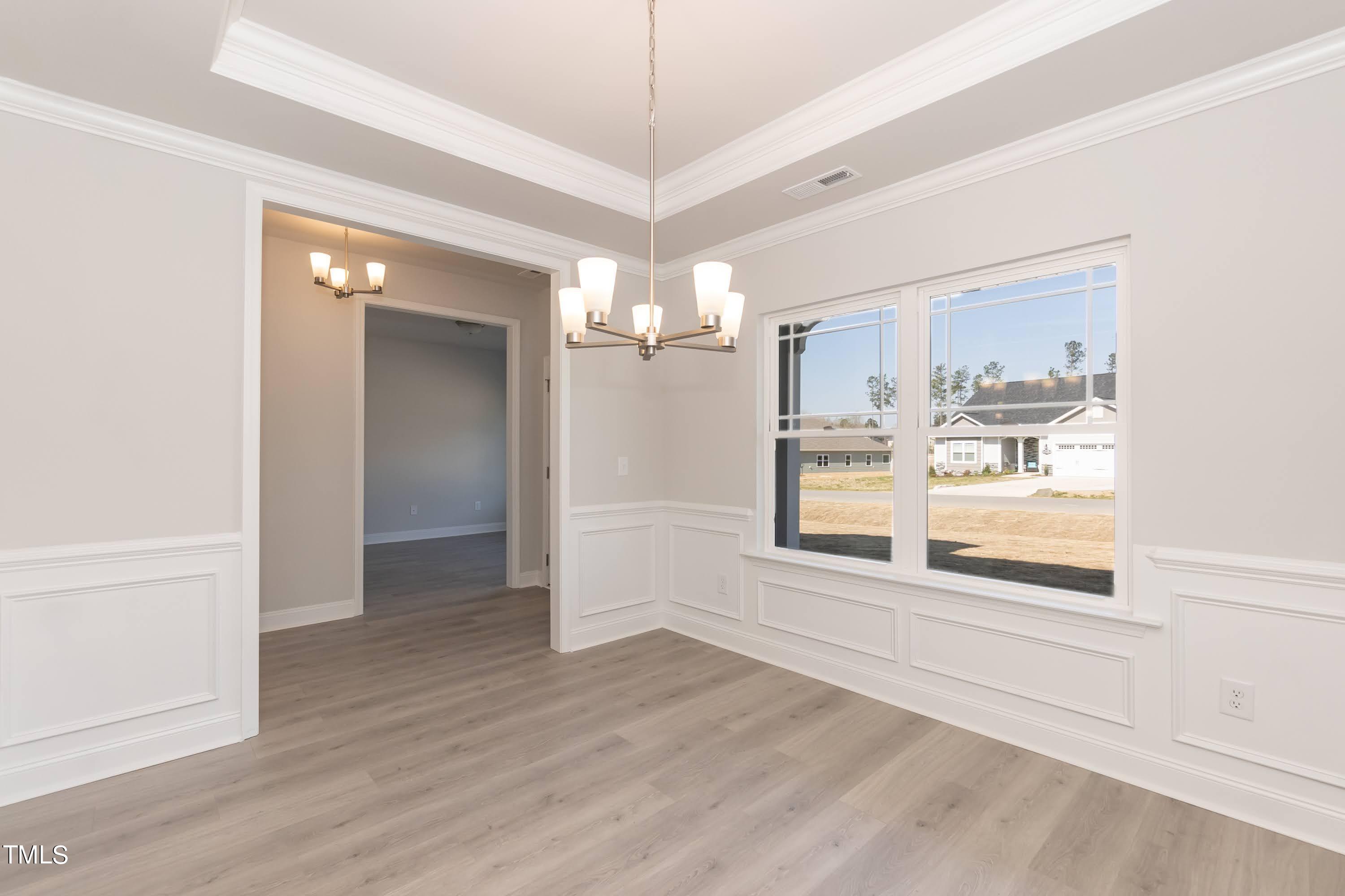 136 Newport Landing Property Photo 8