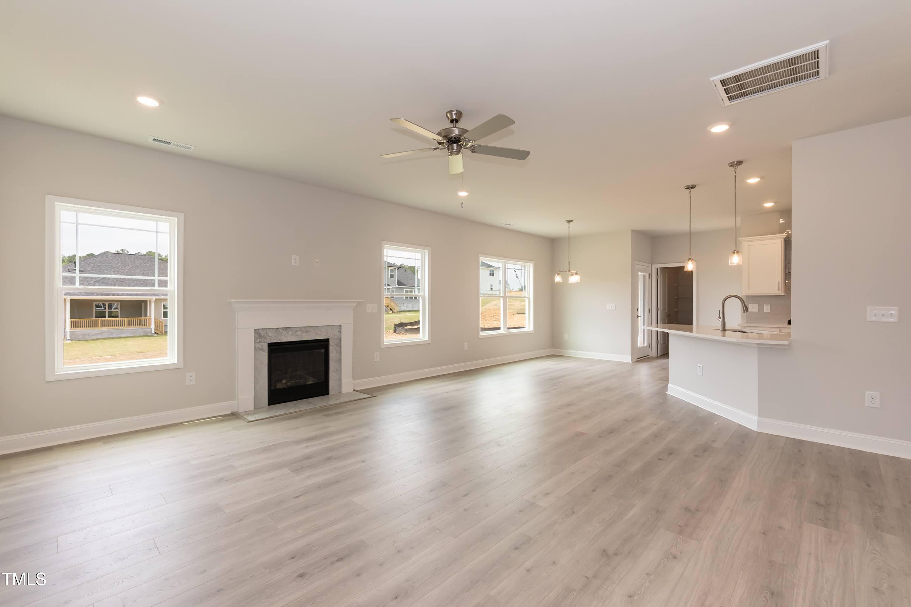 136 Newport Landing Property Photo 9