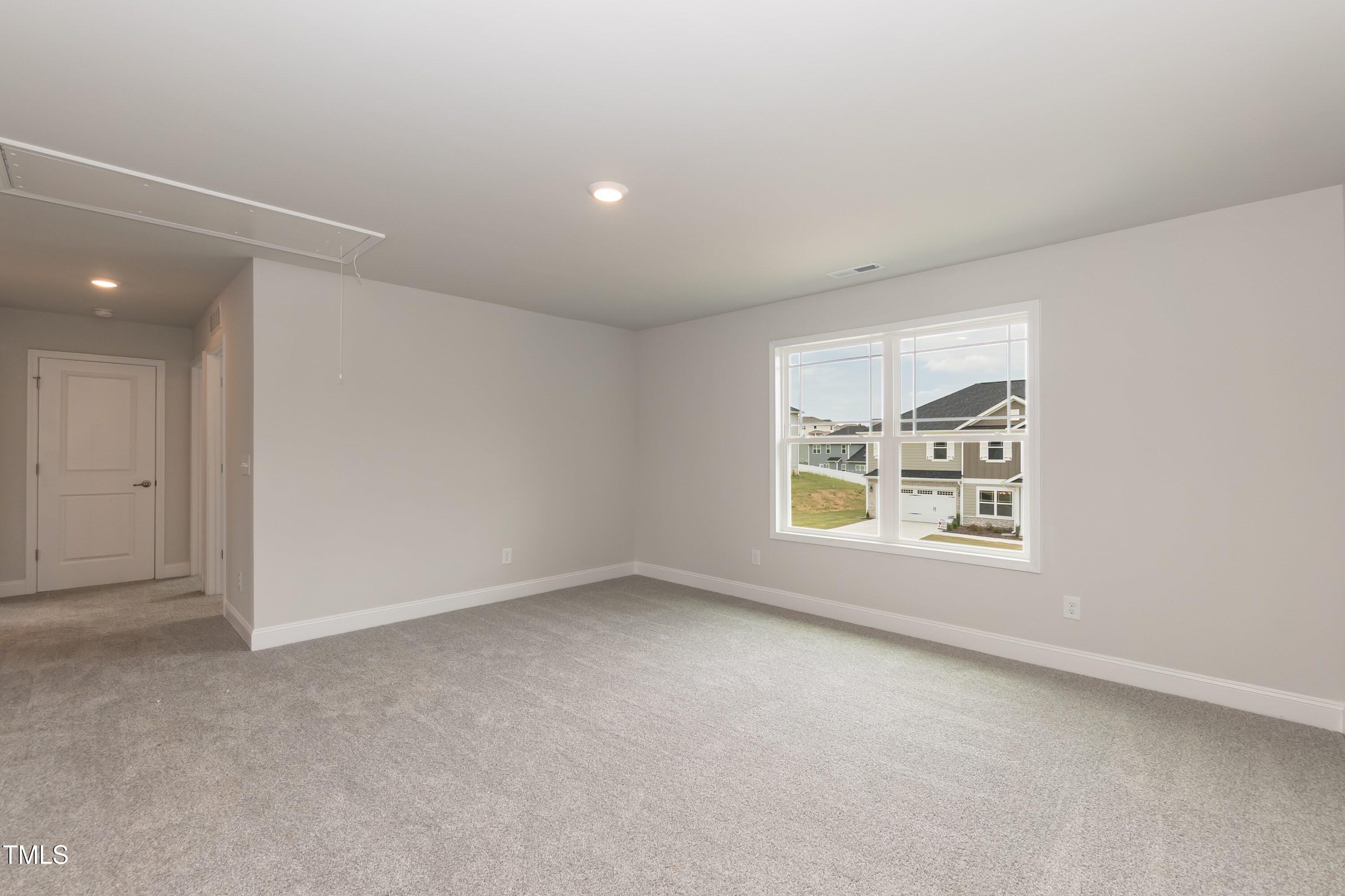 136 Newport Landing Property Photo 21