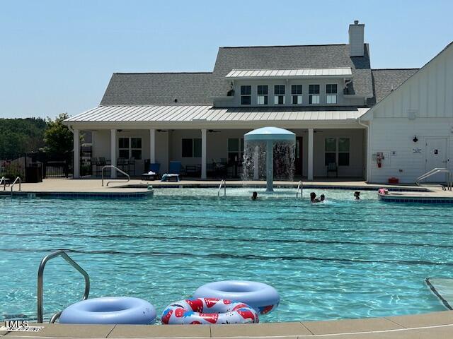 136 Newport Landing Property Photo 45