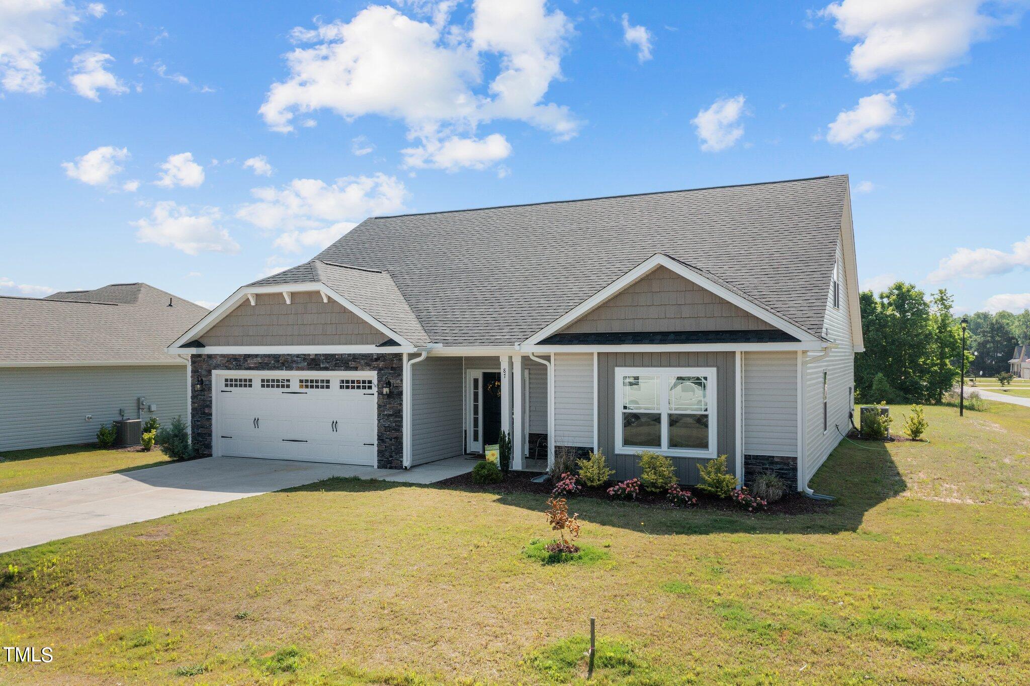87 S Cousins Court Property Photo 2