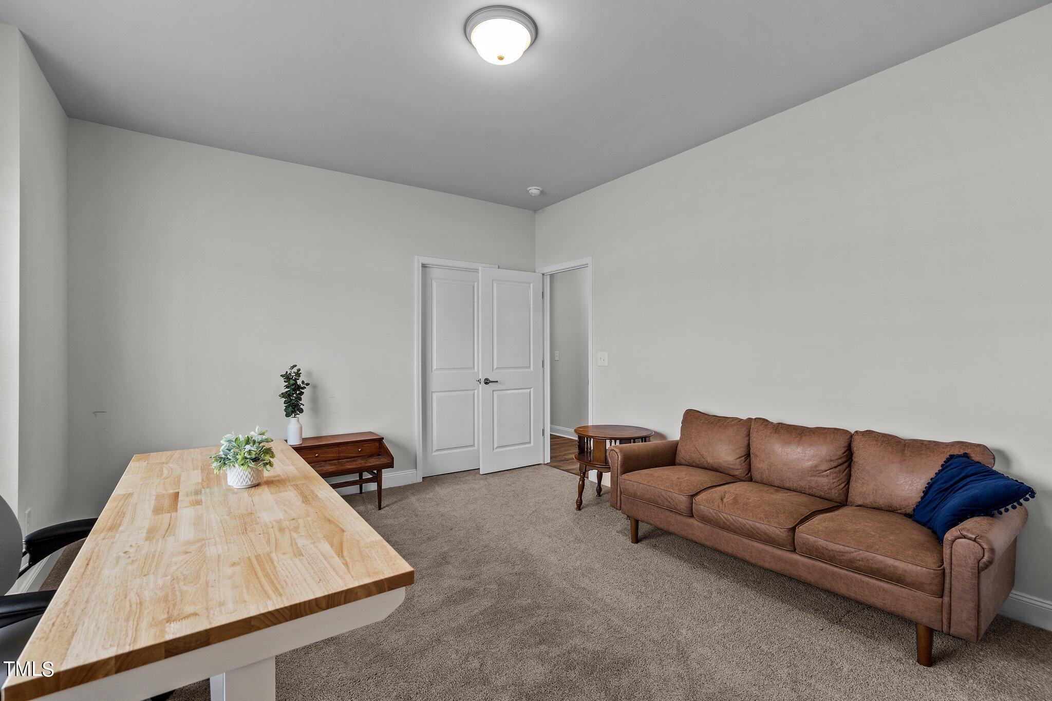 87 S Cousins Court Property Photo 16