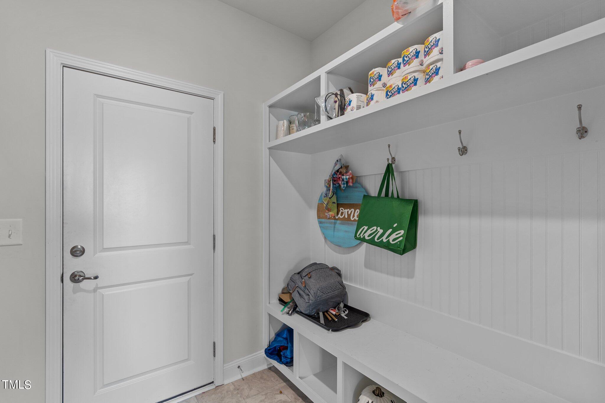 87 S Cousins Court Property Photo 24