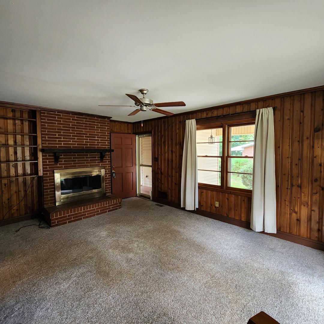 1122 Hodge Road Property Photo 12